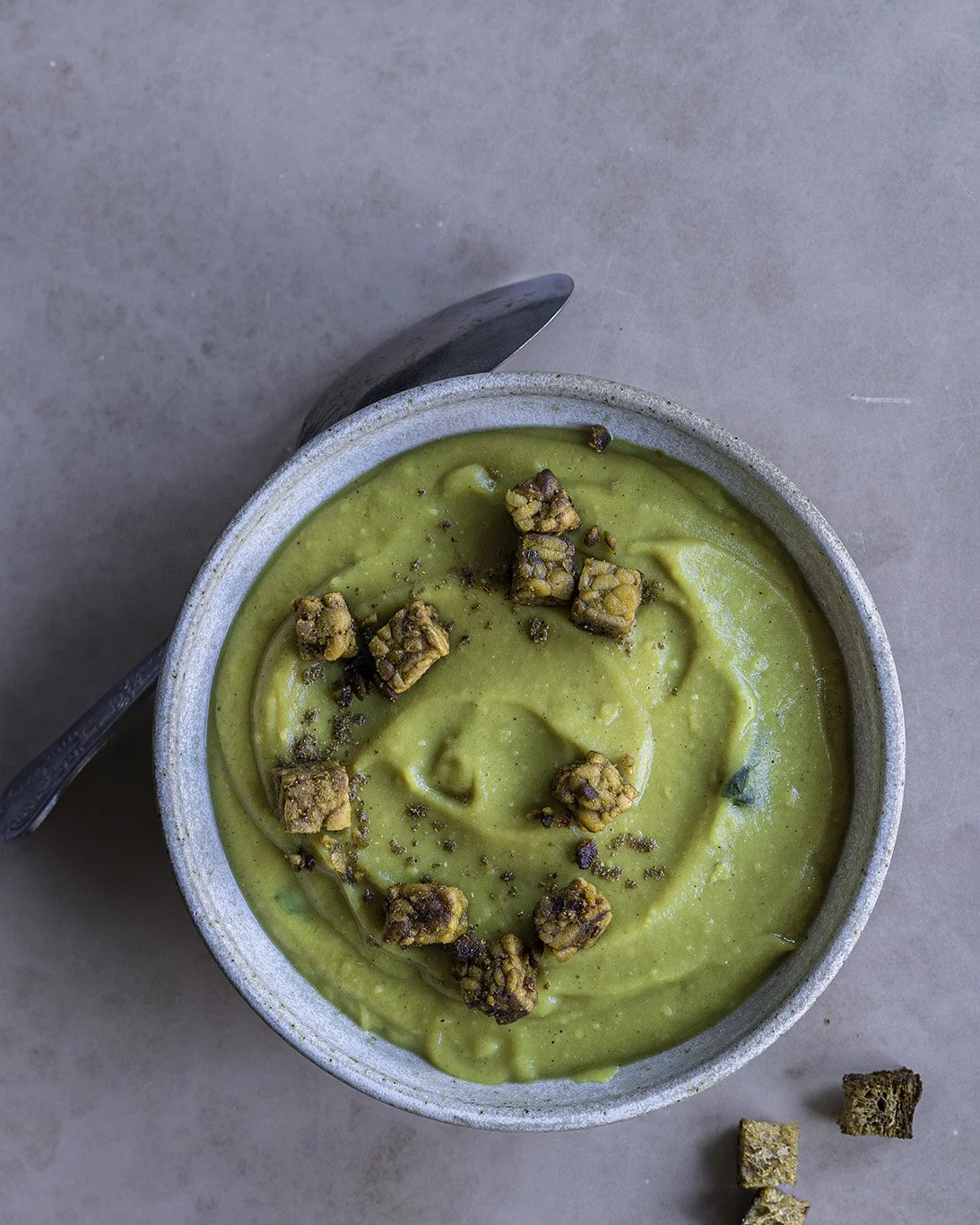 Spiced parsnip soup