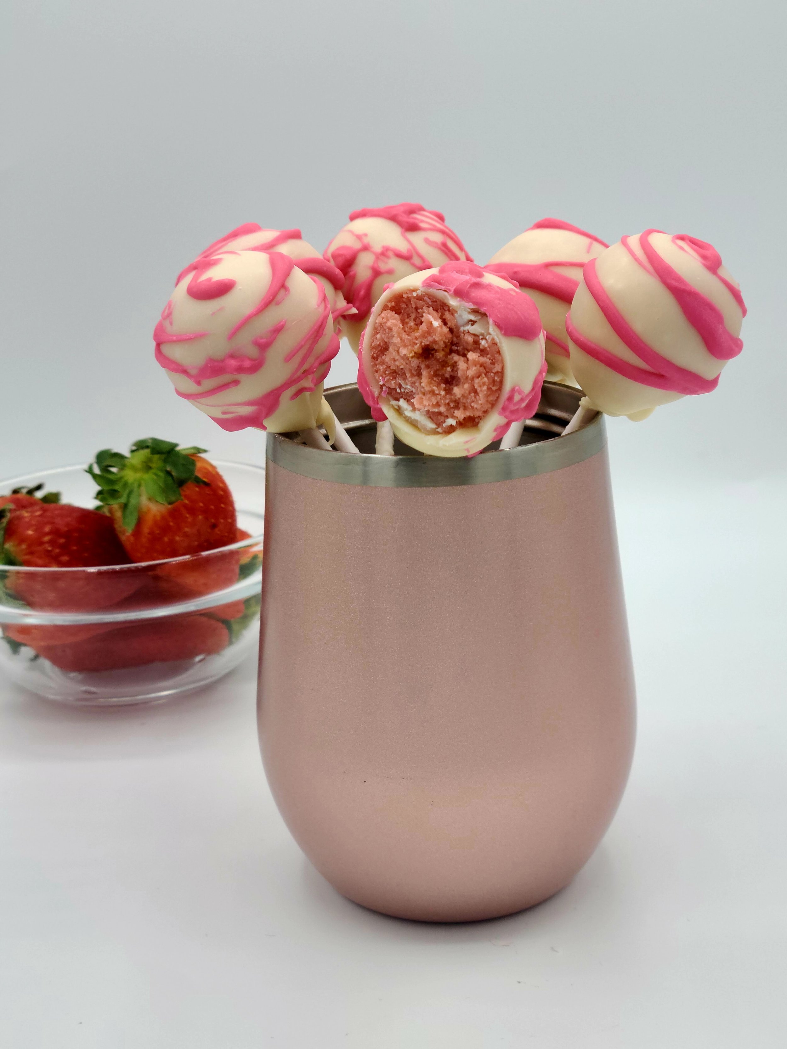 Strawberry Cakepop