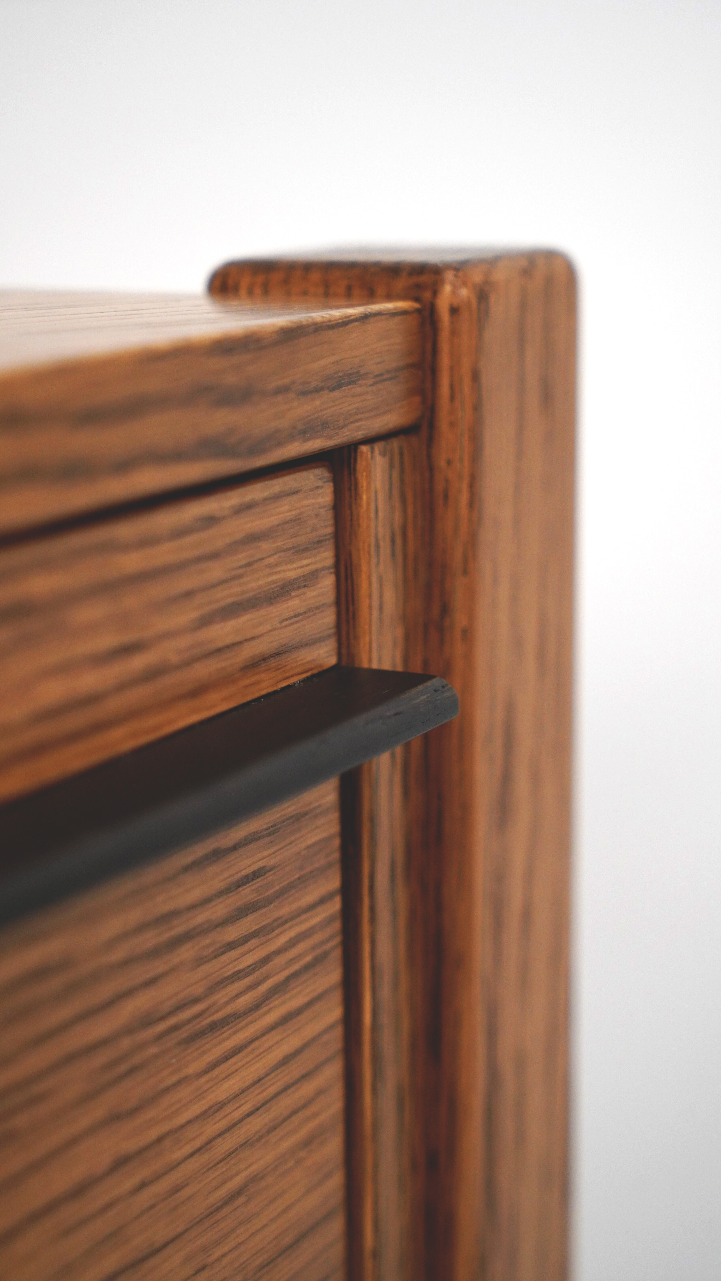 6Closeup.Legtop.jpg
