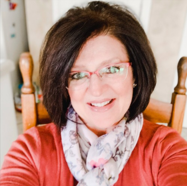 Episode 6: Kim Esposito - YaYas in the Closet