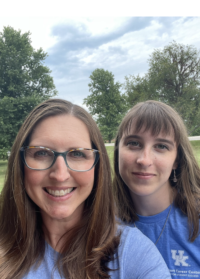 Season 7 - Ep. 142 One-on-One Reading Rendezvous with guests Cassie and Riley Moses