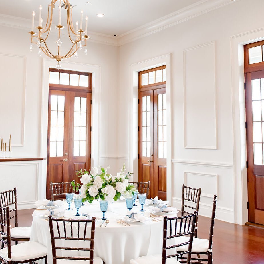 At the Balcony we provide table, chairs and linens (ivory seen here). this makes it so all you need for your event is food, bar and just a touch of decor and your party is planned! How easy was that!