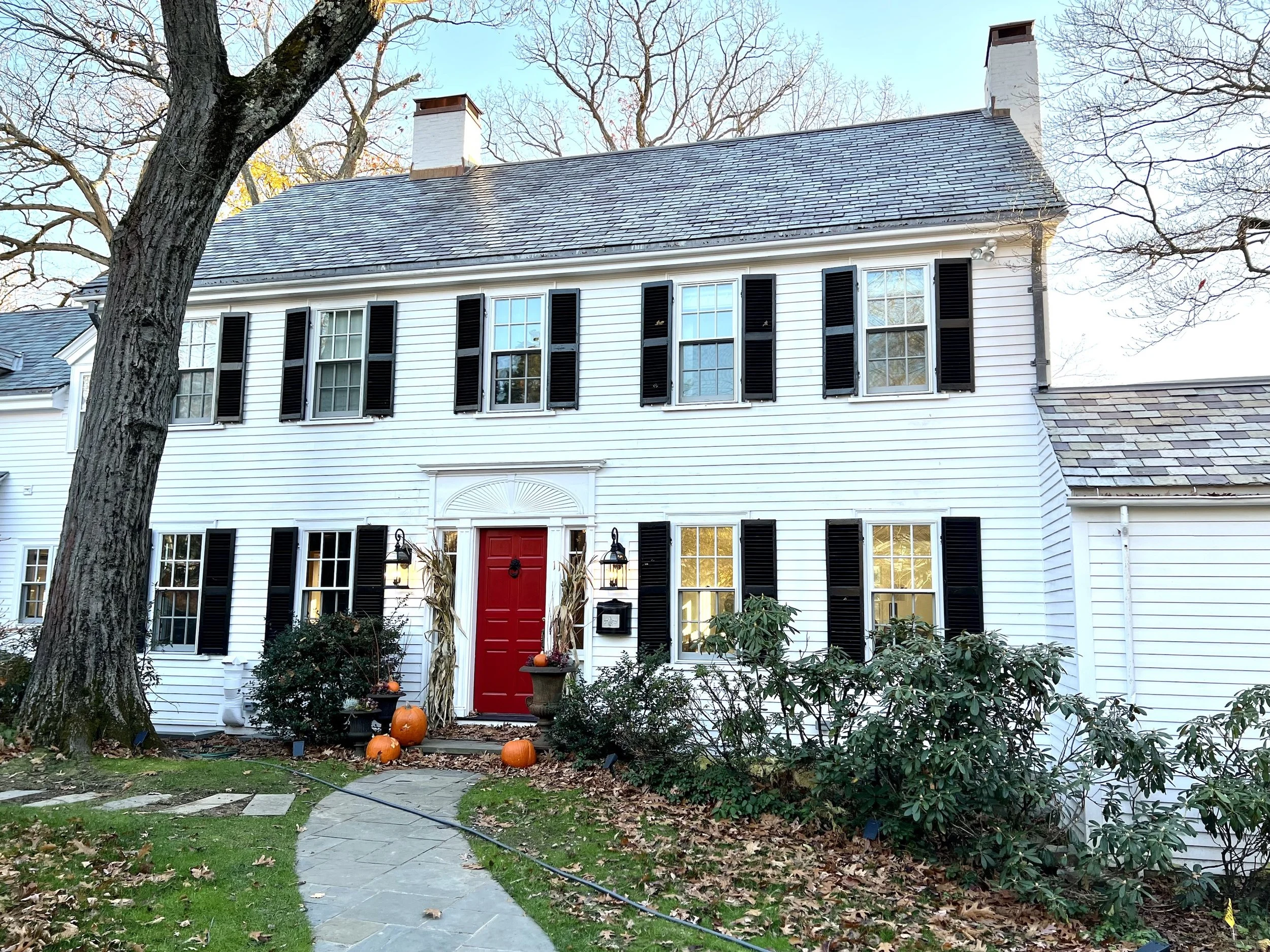 Feng Shui Style Front facade, Classic Colonial, Winchester, MA.jpeg
