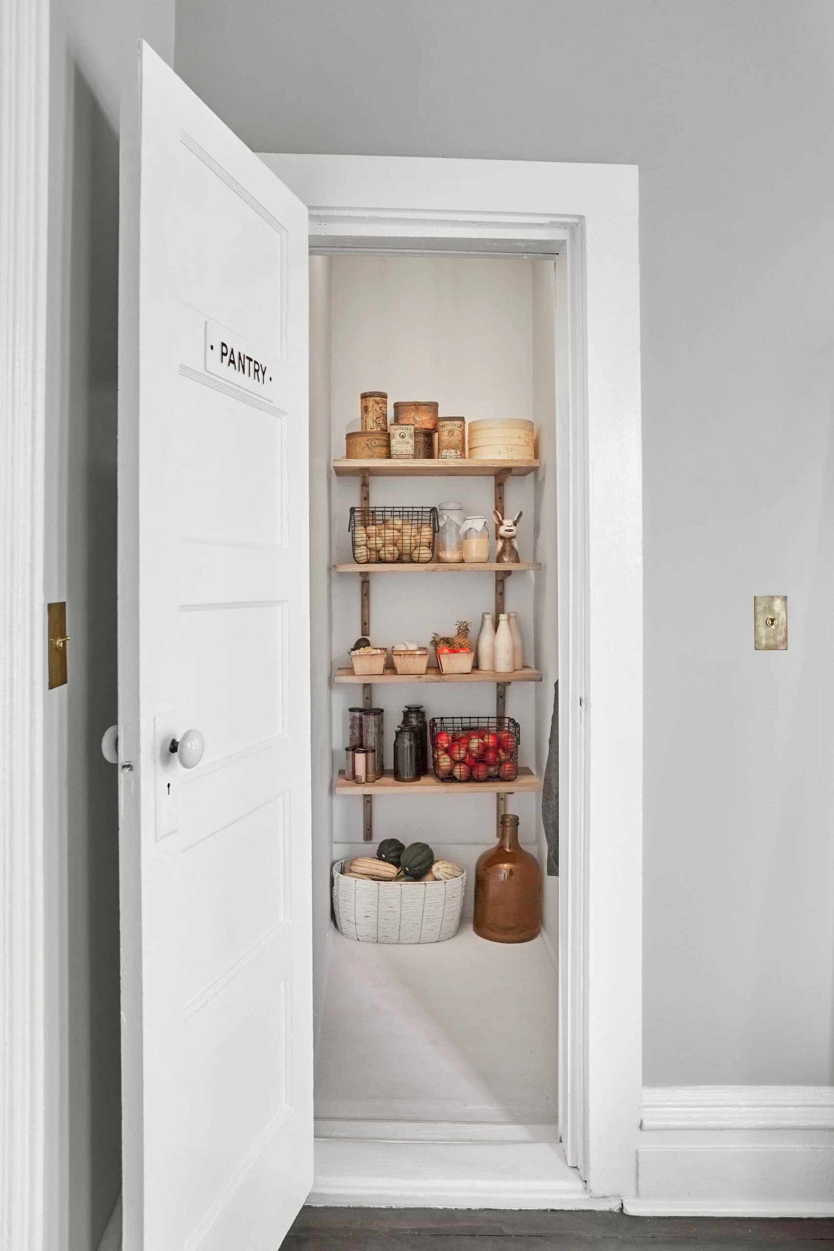 kingston-design-showhouse-hudson-valley-mercer-interior-design-005.jpg