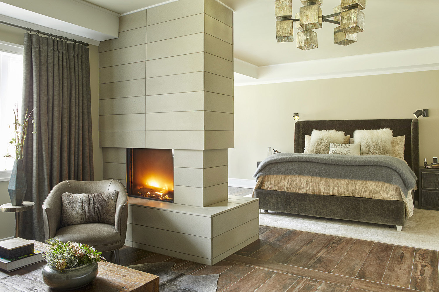 natural-contemporary-master-suite-mercer-interior-design-008.jpeg