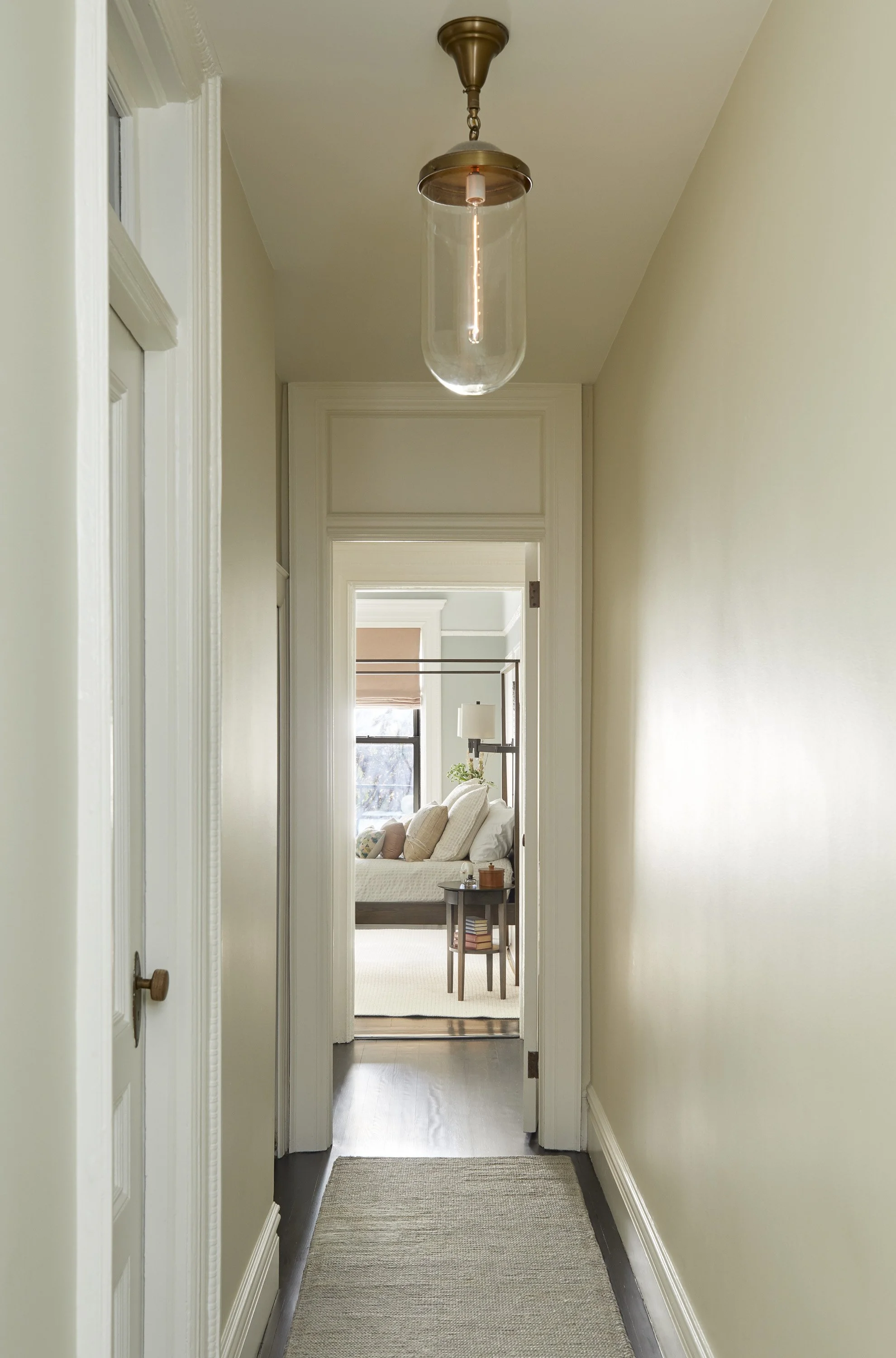 hallway-new-heritage-brooklyn-park-slope-mercer-interior-design-001.jpg