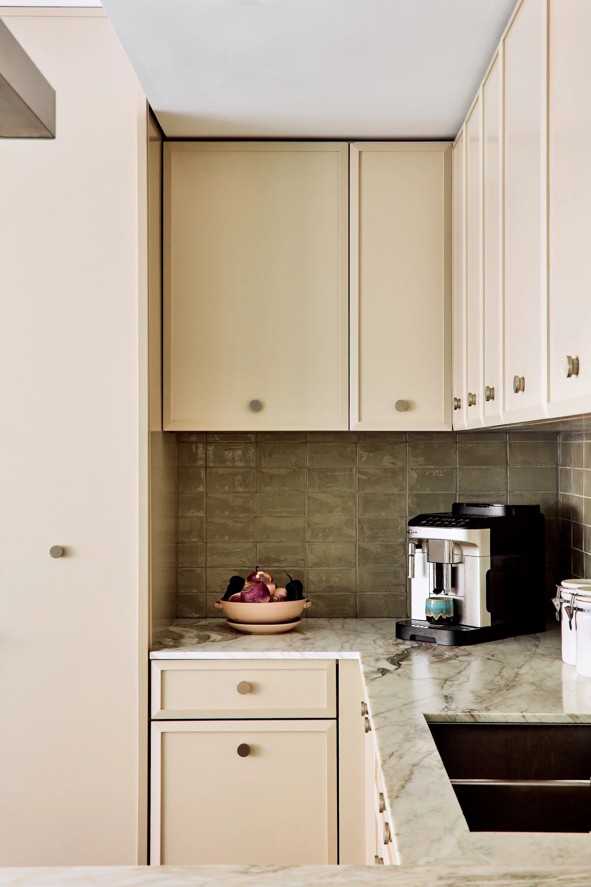 EFuerniss_MercerInterior_2927th_9994 copy.jpg