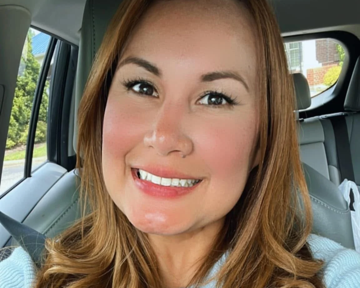 Carina Castillo De Palacio