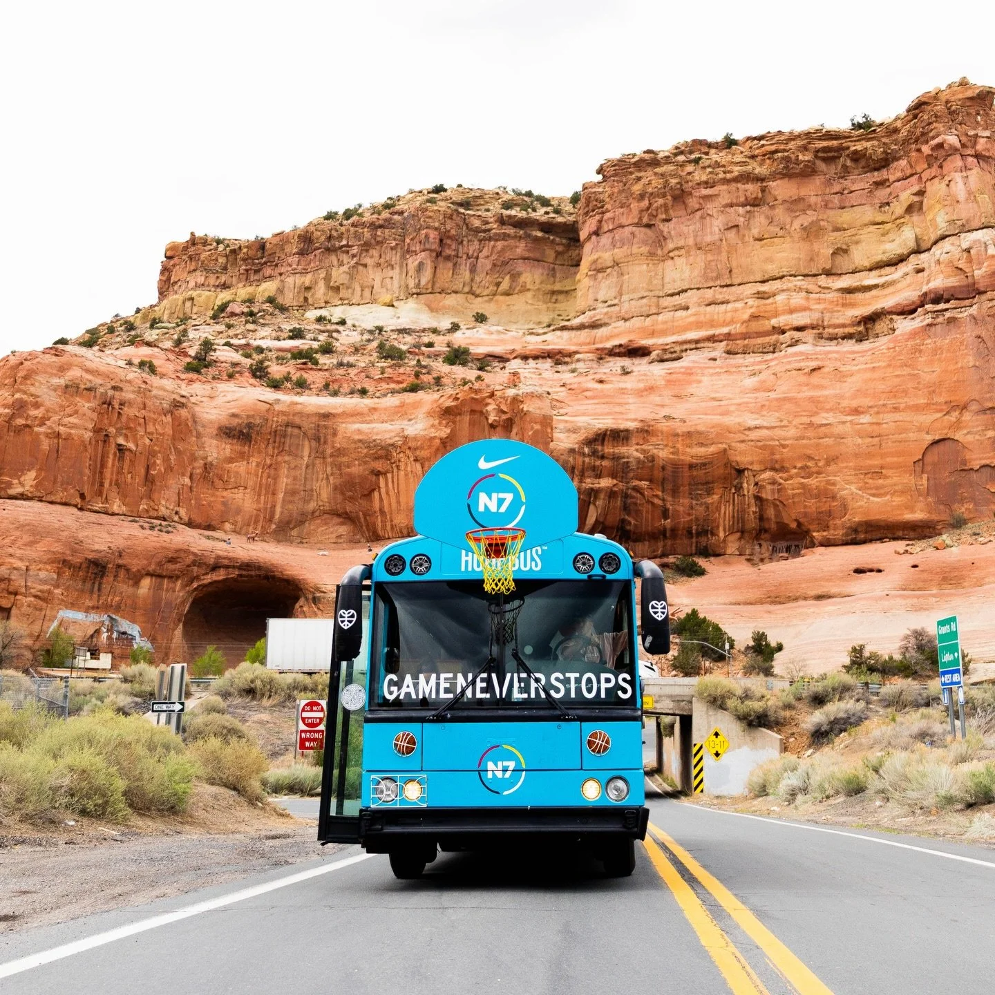 Took the scenic route through Navajo Nation... discovered so many courts and met so many kindred spirit souls 💫 🏀 

Thanks for the hospitality and all of the inspiration, We'll be back 🙏💛🚌

#hoopbus #navajonation #gameneverstops