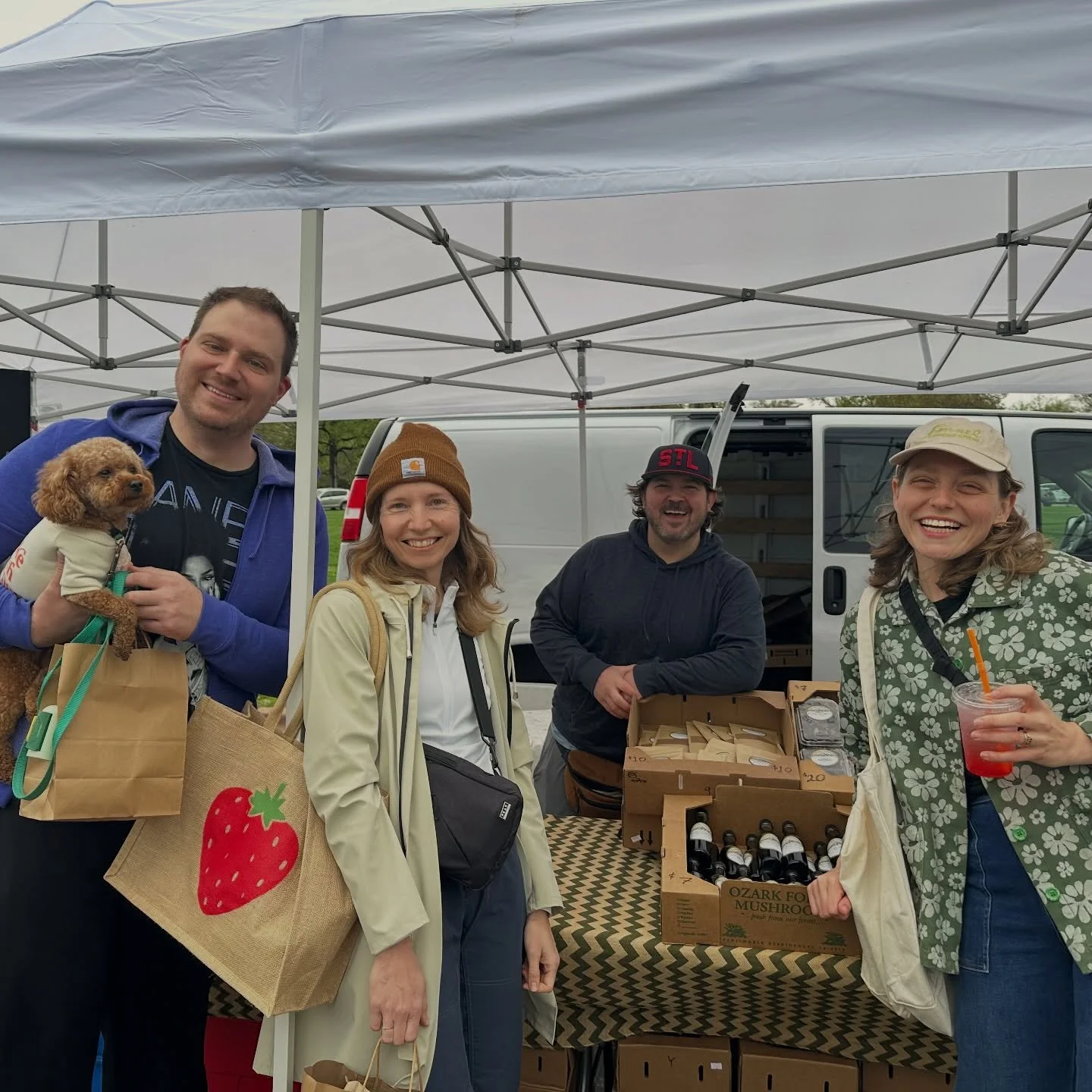 Impromptu Fennel instructor meetup at @tgfarmersmarket opening day today (the best day). You&rsquo;ll find classes from all four of us (John, Rachel, Steven, and Jackie) on the May/June class schedule - on our site now!

Say hi if you see us at the m