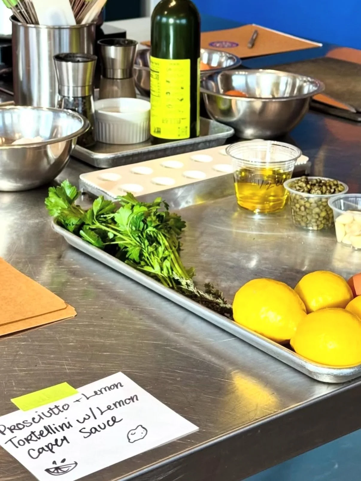 Fennel through your eyes 🫶🏻 

We ❤️ when you share pics from class so we can revisit these fun memories over and over (and over!!) again. Keep those tags coming. 

If this looks like fun, you should see what we have in store next month! Link in bio