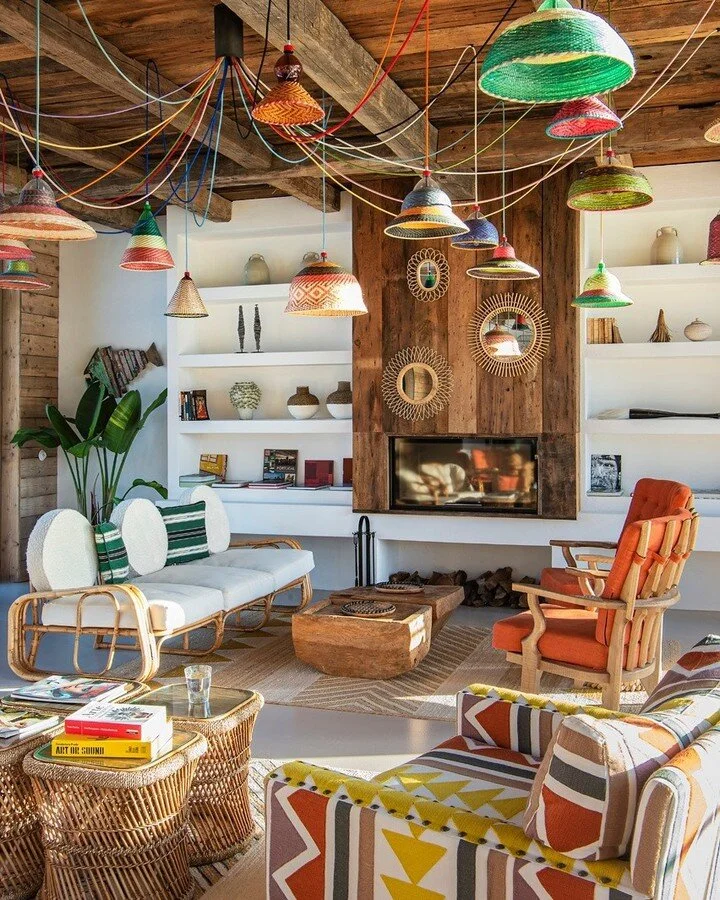 Colours, patterns and textures perfectly mixed to welcome you at our lounge. Checking-in at Quinta da Comporta couldn't be a happier and colourful moment 🌈.
.
.
Cores, padr&otilde;es e texturas perfeitamente equilibradas para o receber no nosso Loun