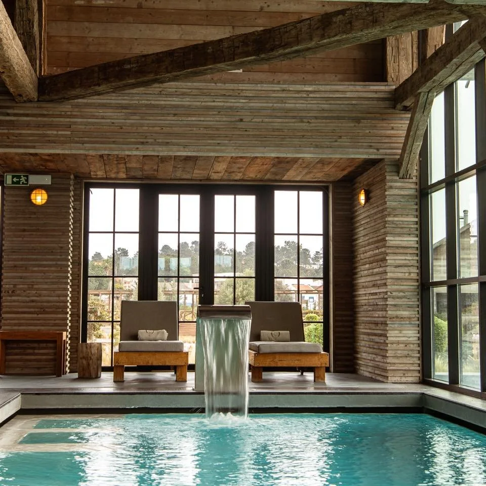 Move with intention, nourish the body, quiet the mind and reconnect with yourself through our wellness experiences and retreats.
.
.
Cultivar o bem-estar &eacute; tamb&eacute;m aprender a escutar o corpo, respeitar os seus ritmos e encontrar espa&cce