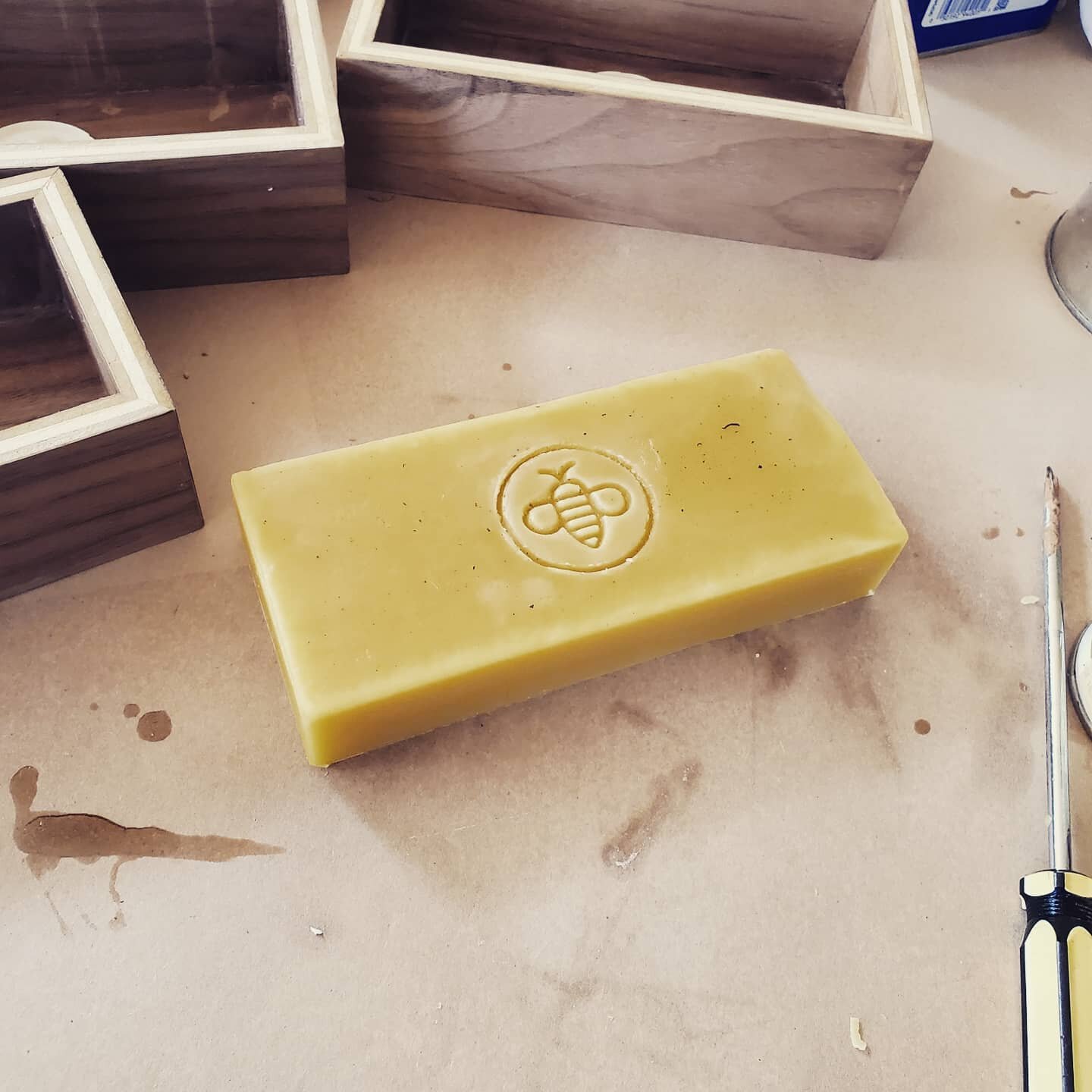 Just made these molds... trying to figure out the best way to prevent the wax from sticking inside the logo!

#bee #bees #honey #honeybees #business #familybusiness #apiary #savethebees #love #rawhoney #beekeeping #beekeeper #beeswax #farm #beesofins