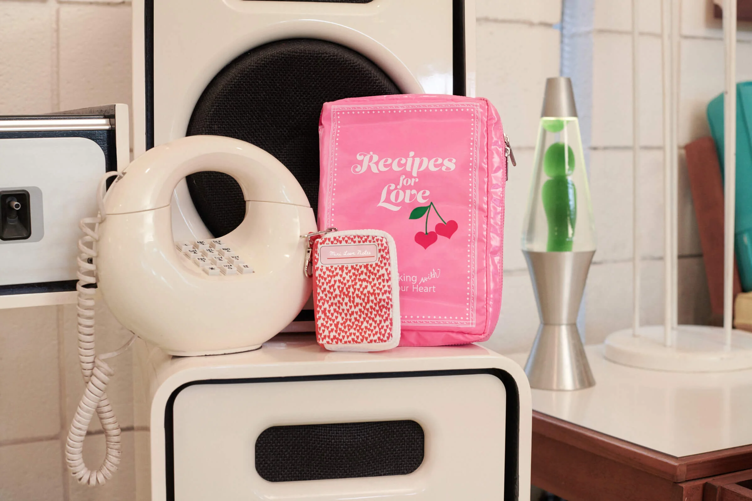 SaraJuarez-RecipesForlove-LESPORTSAC_SS19_STILLLIFE4_0036_F3.jpg