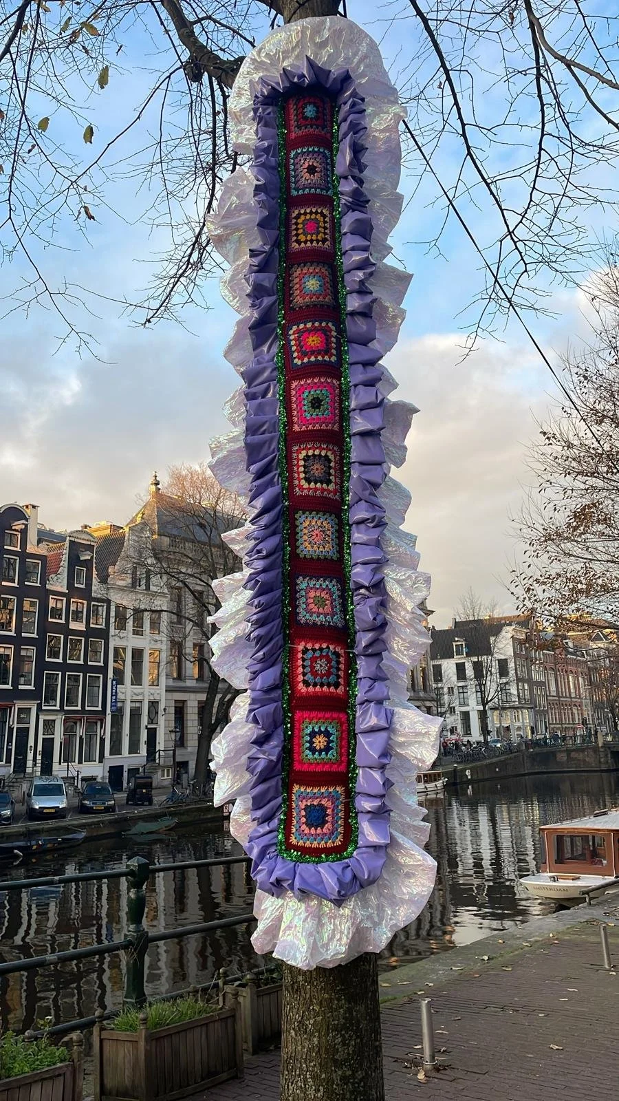 De Rode Draad Spuibuurt Amsterdam Arty Christmas Decoration