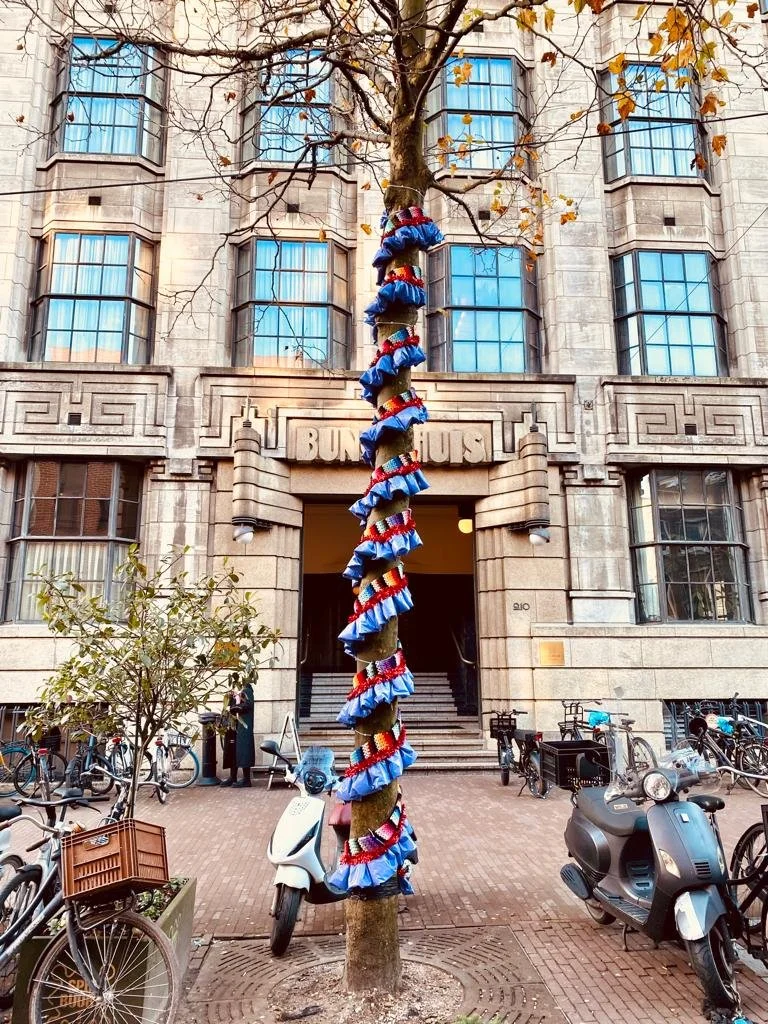 De Rode Draad Spuibuurt Amsterdam Arty Christmas Decoration