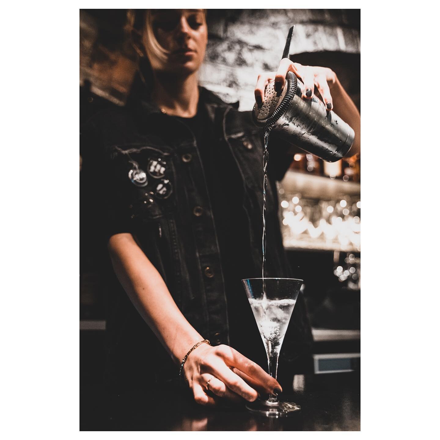 Still Punk
.
.
.
#cocktailporn #cocktailphotography #cocktailphotographer #birmingham #birminghamphotographer #birminghamphotography #punk #thewilderness #jewelleryquarterbirmingham #jewelleryquarter #nikonphotography #onlybirmingham #cocktails @thew