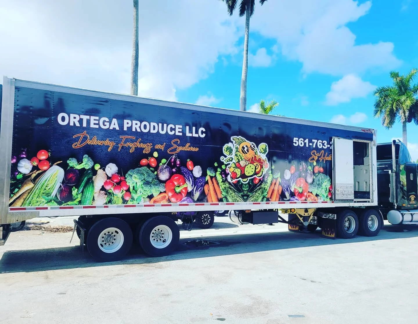 Vehicle graphics are your own personal mobile billboard. Continuous visibility 24/7 whether you are driving or not. We offer all kinds of vehicle graphics for your car.

#commercial #commercialwraps #3m #avery #businesswraps #florida #broward #miami 