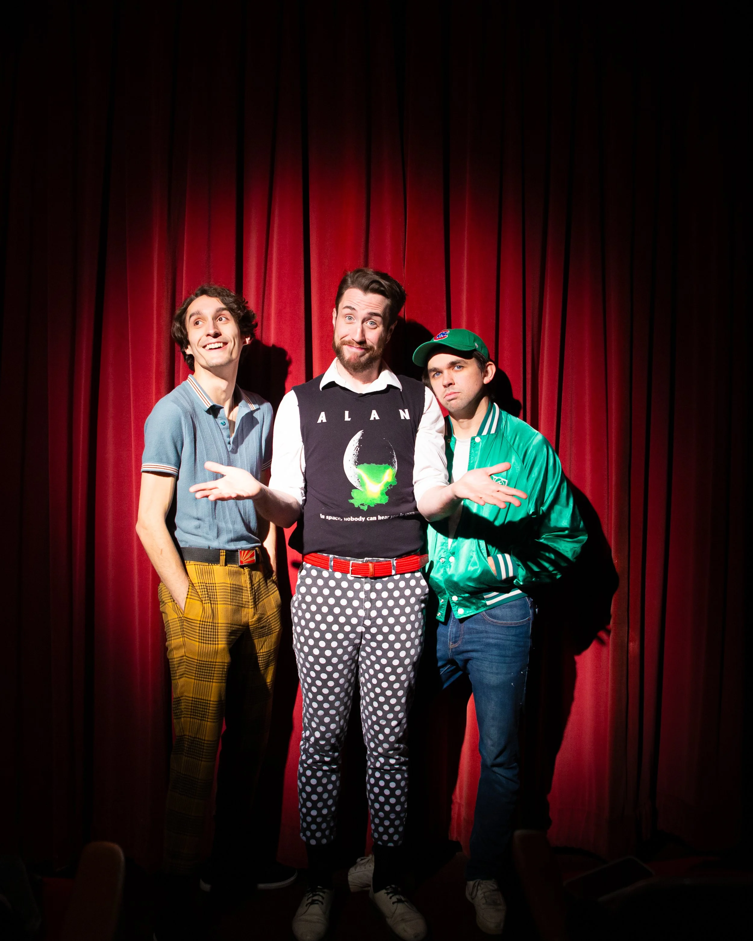 Copy of TOXHARD BAND PORTRAIT - CURTAIN 08.jpg