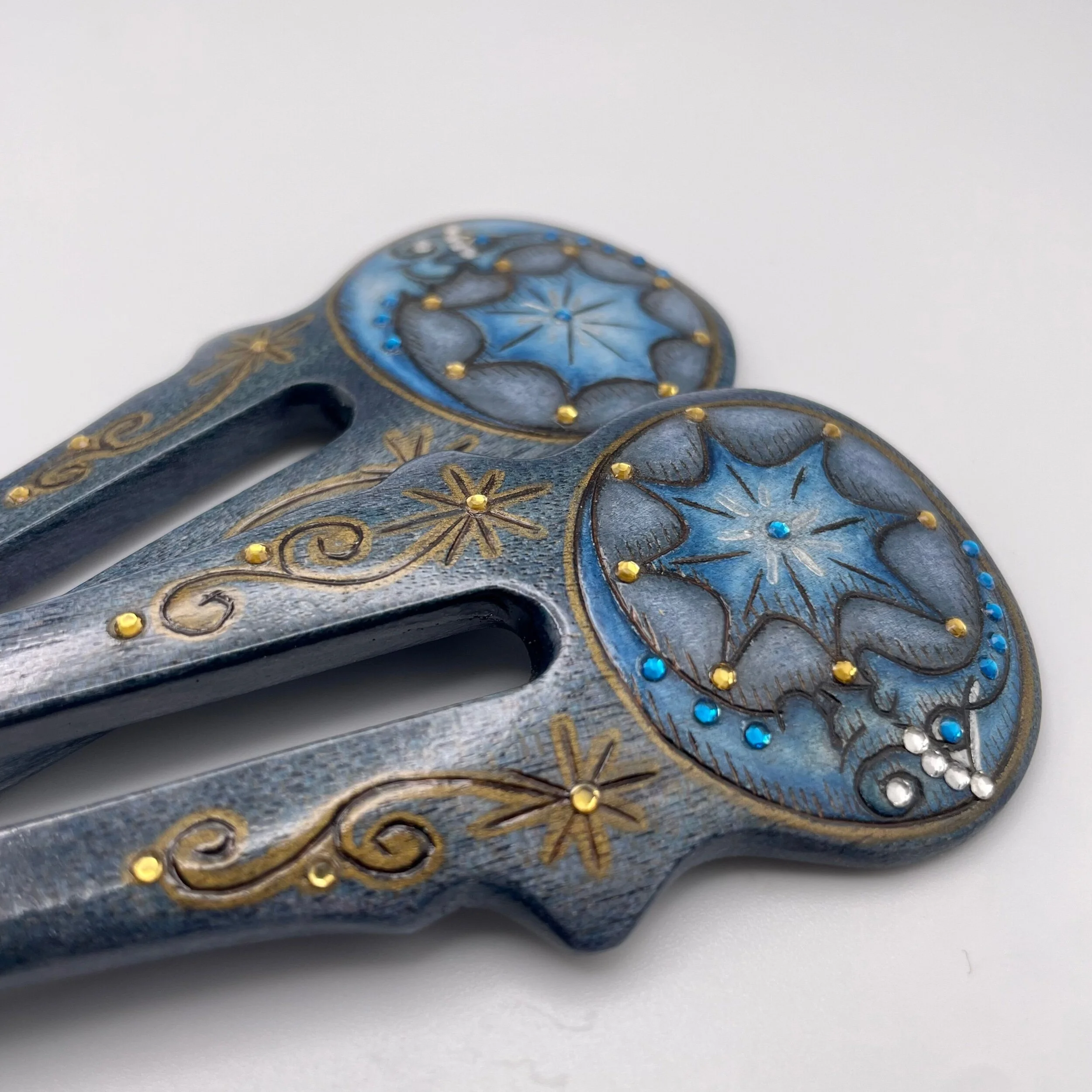 CE08ACD6-DA05-4928-828A-ECA7FDC36AB5