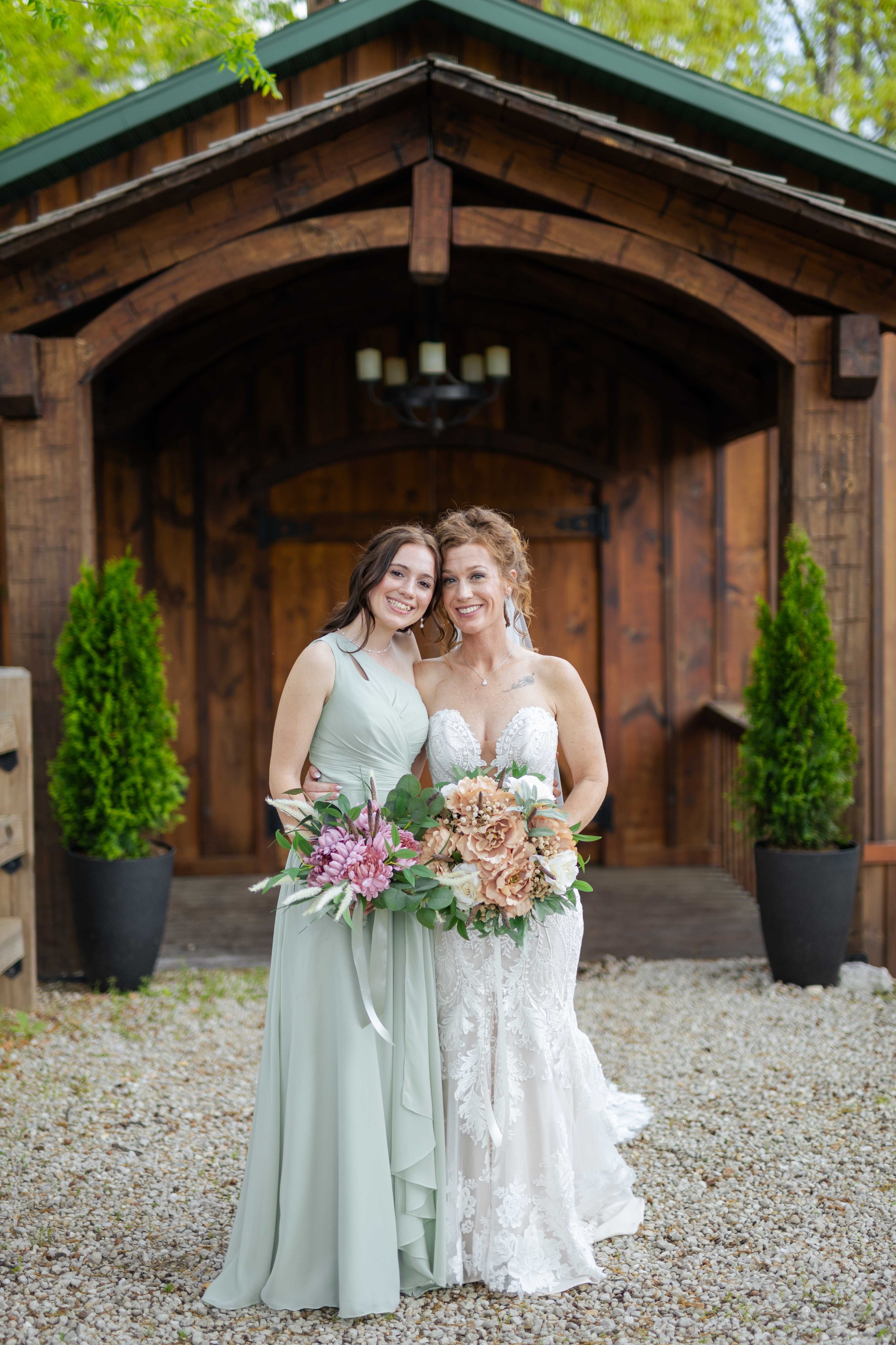 out-Jake&JessWeddig357-3.jpg