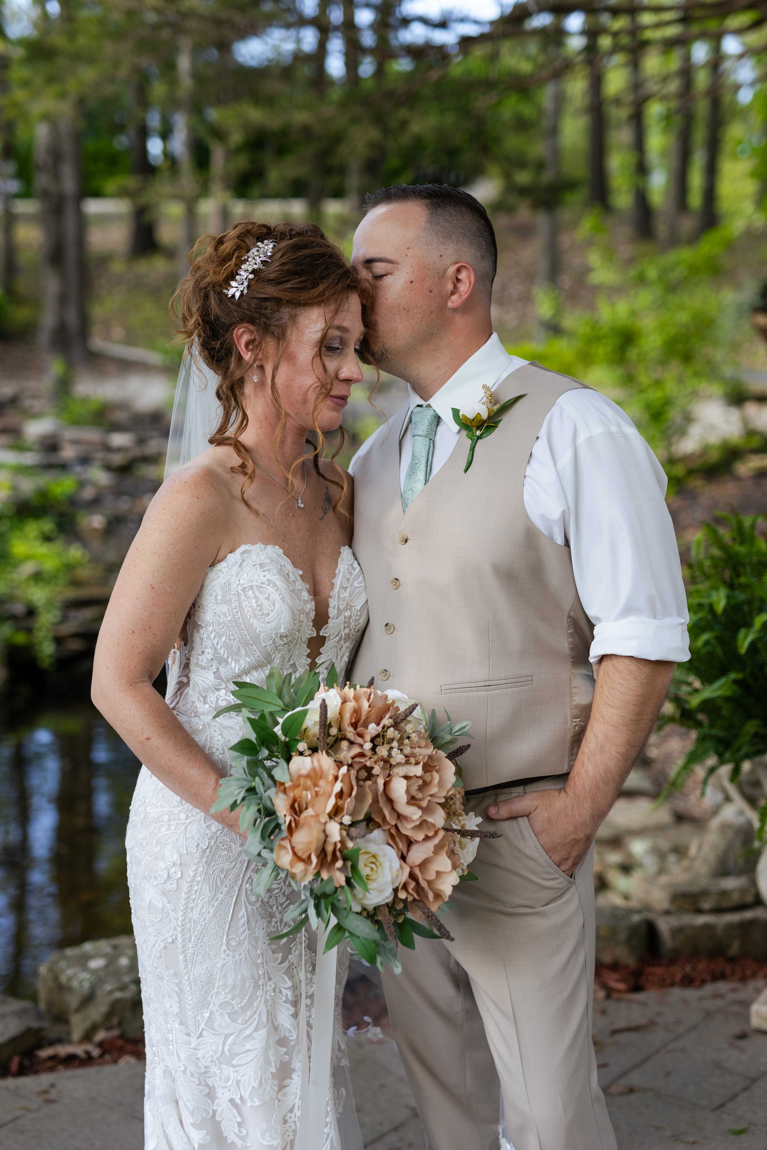 out-Jake&JessWeddig320.jpg