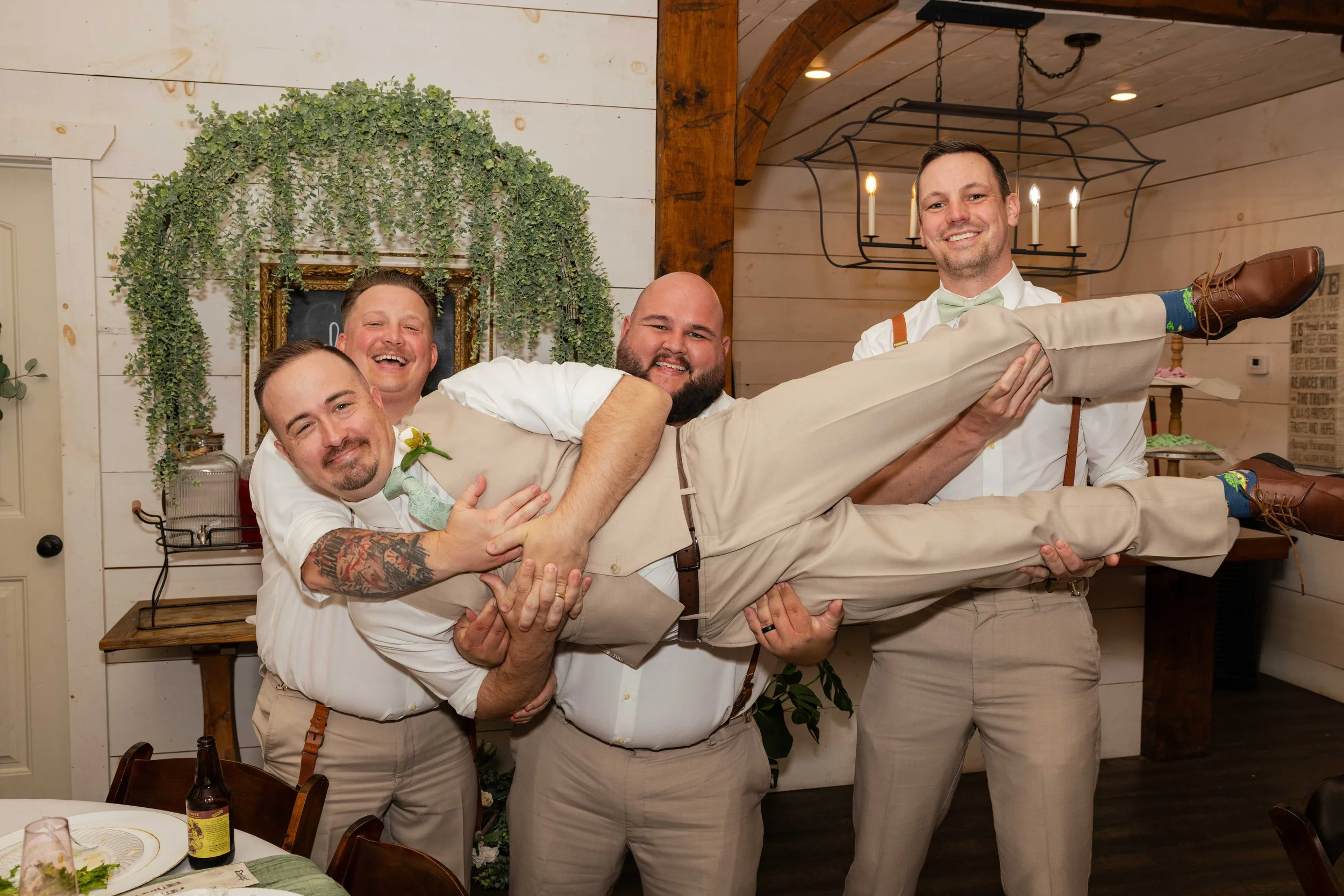 out-Jake&JessWeddig386.jpg
