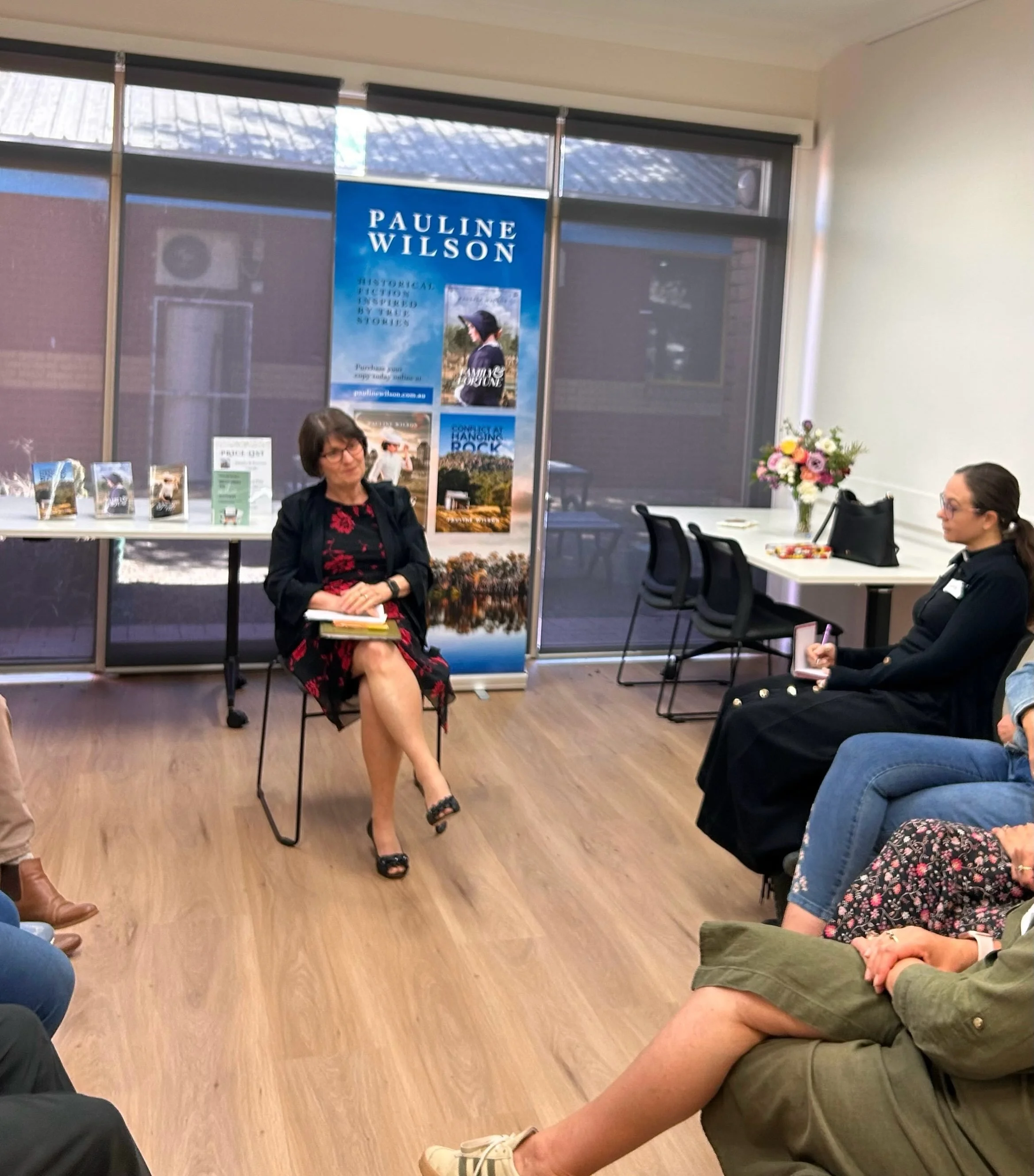 A small but very engaged group of readers and writers joined me for a conversation about writing and publishing at @berriganshirelibraries  I was shown drafts of two beautifully written and illustrated picture books. A new writing group in the planni