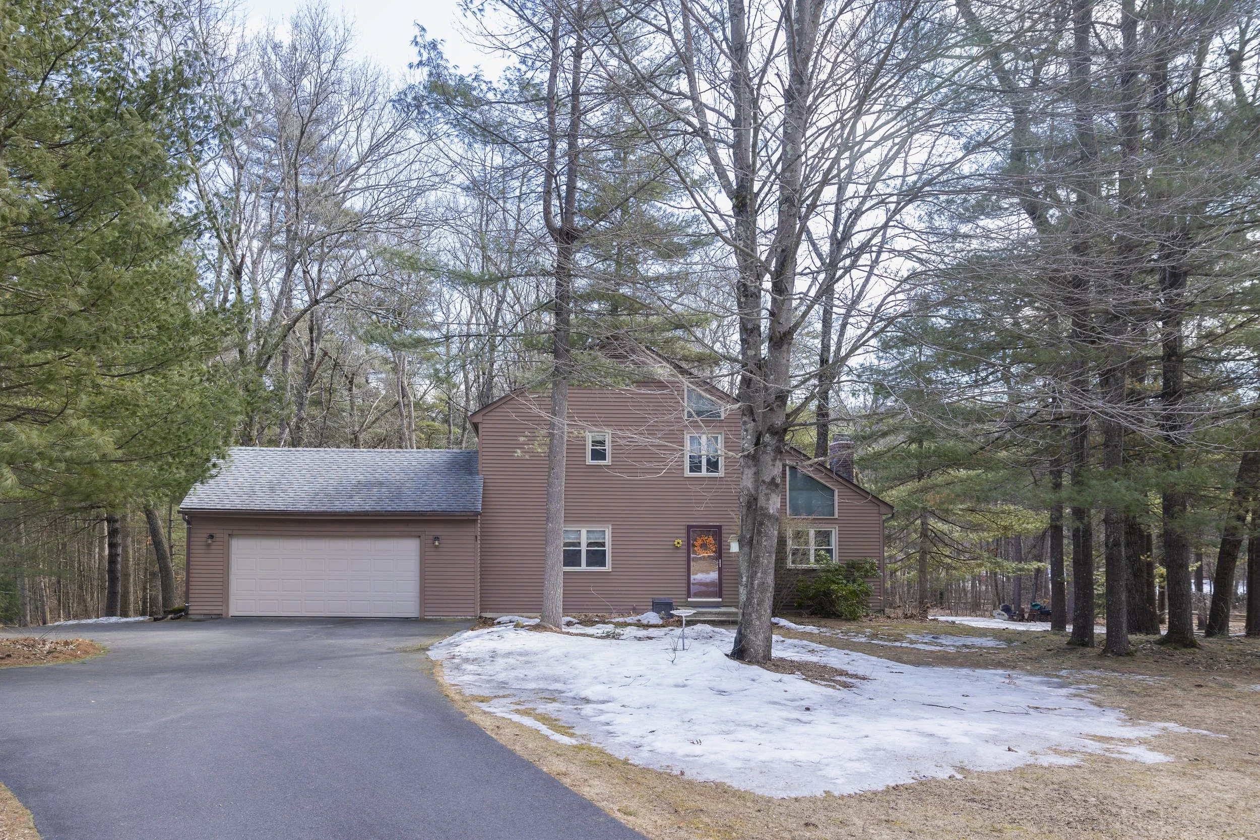 6 Eric Drive Granby, CT 06035