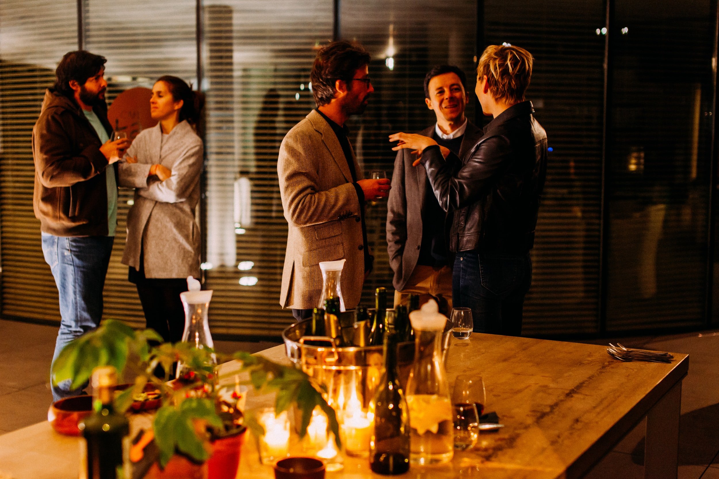 6 Corporate Holiday Party Ideas for a Fun Office Party