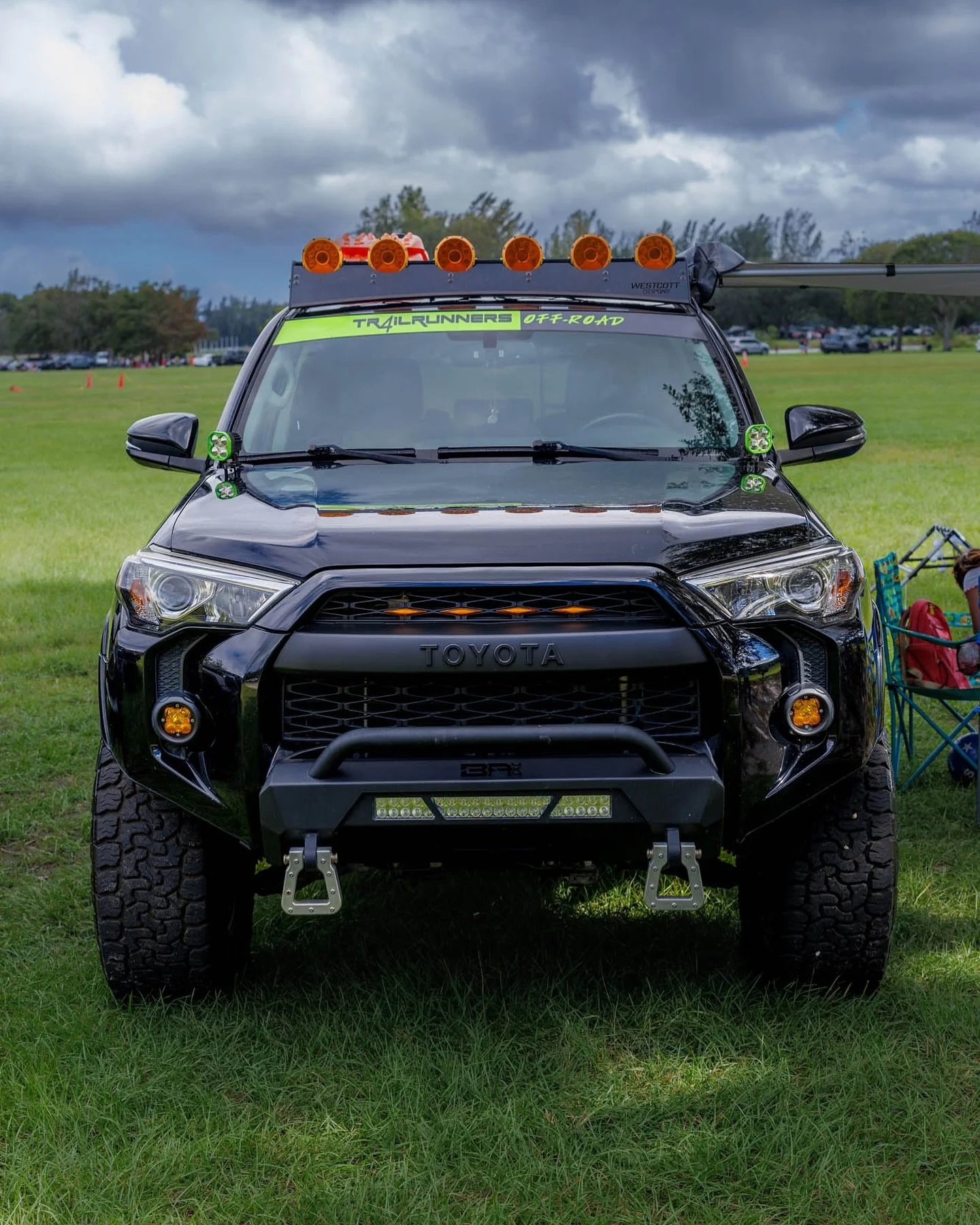 6 trucks, 6 even cooler people 😎

HERO shot vs Standard Front End shot&hellip;

It&rsquo;s not that the standard shots aren&rsquo;t good&hellip; In fact, I feel some cars ask to be shot from the front, while others prefer their &ldquo;good side.&rdq