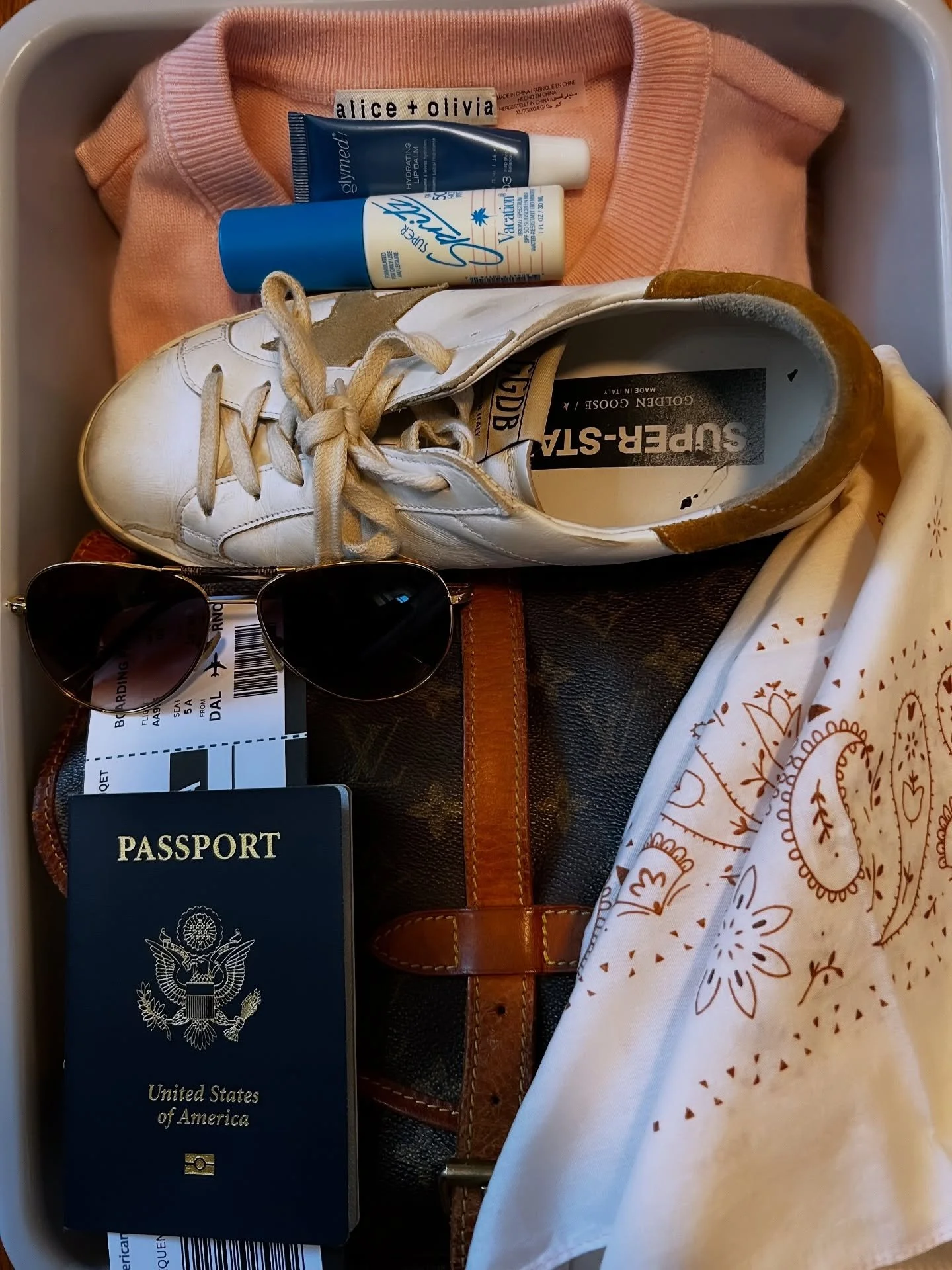 Provision Affaires is heading somewhere fun this weekend! Any guesses? 🏔️ ⛺️ 💧