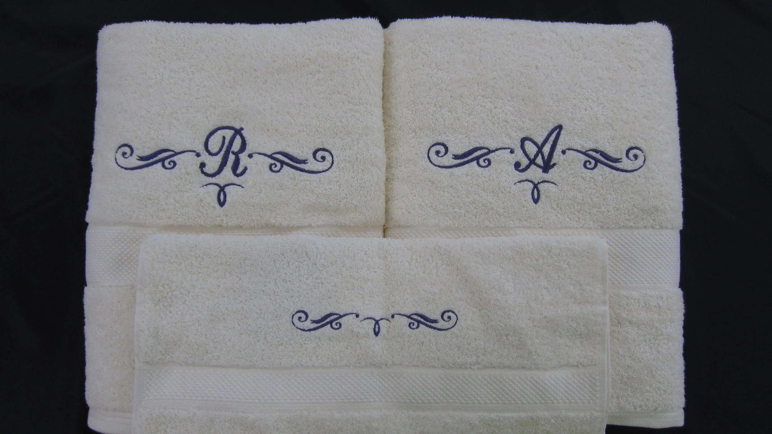 Custom Embroidery Wedding Gift Sets