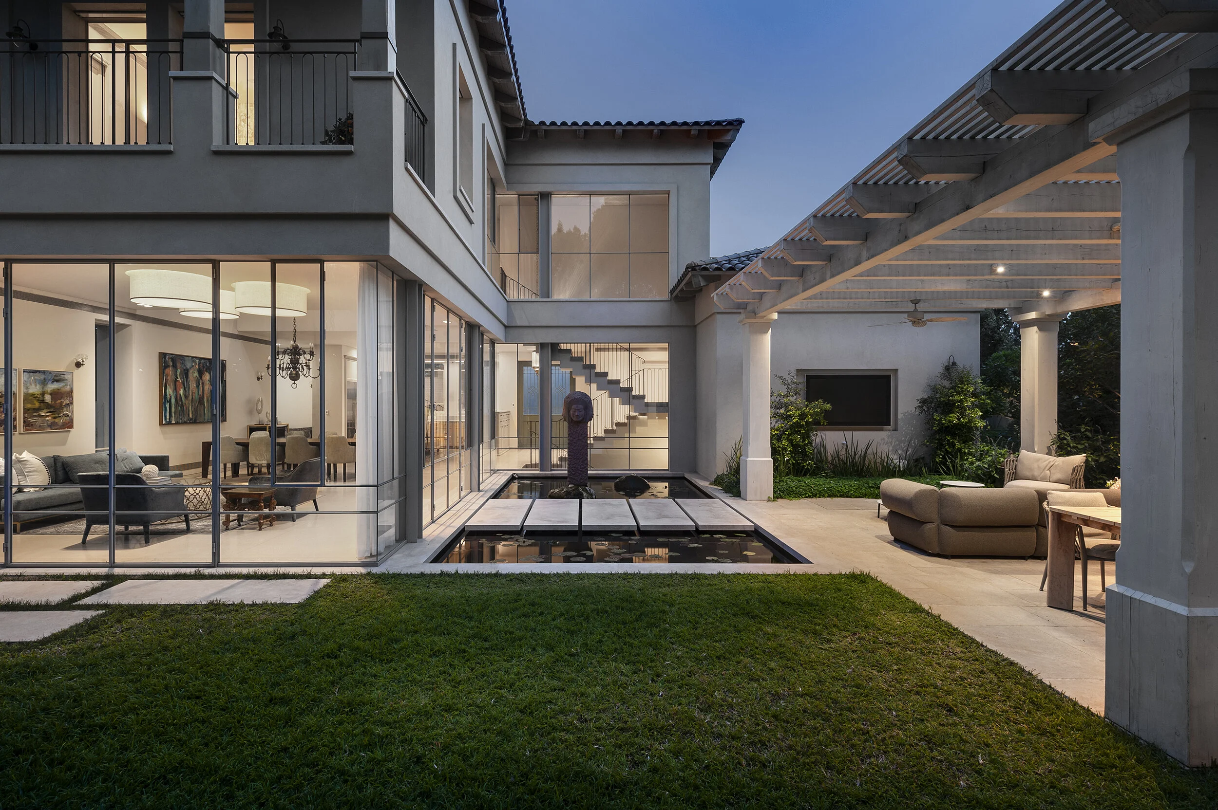 _DSC4000AAA copy.jpg