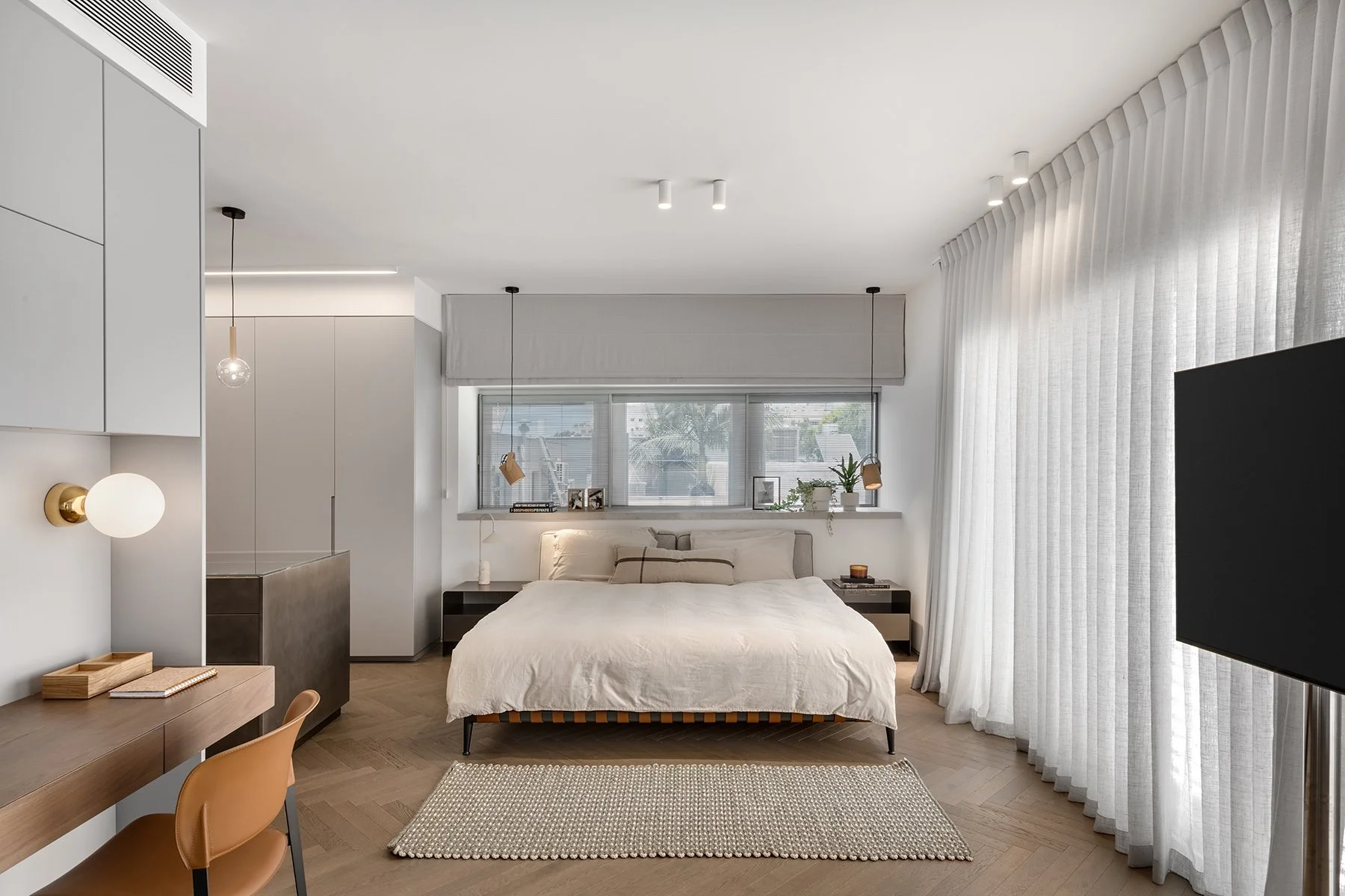 850_4139AAA copy_small.jpg