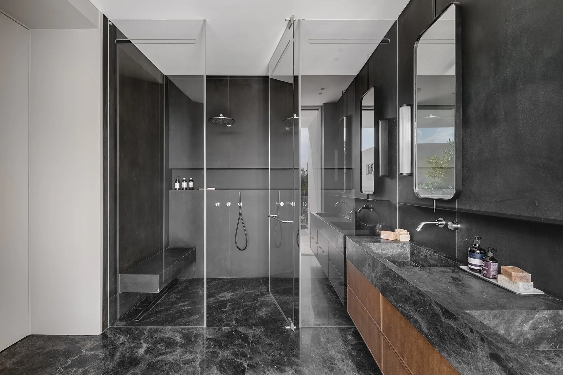 850_4810AAA copy_s.jpg