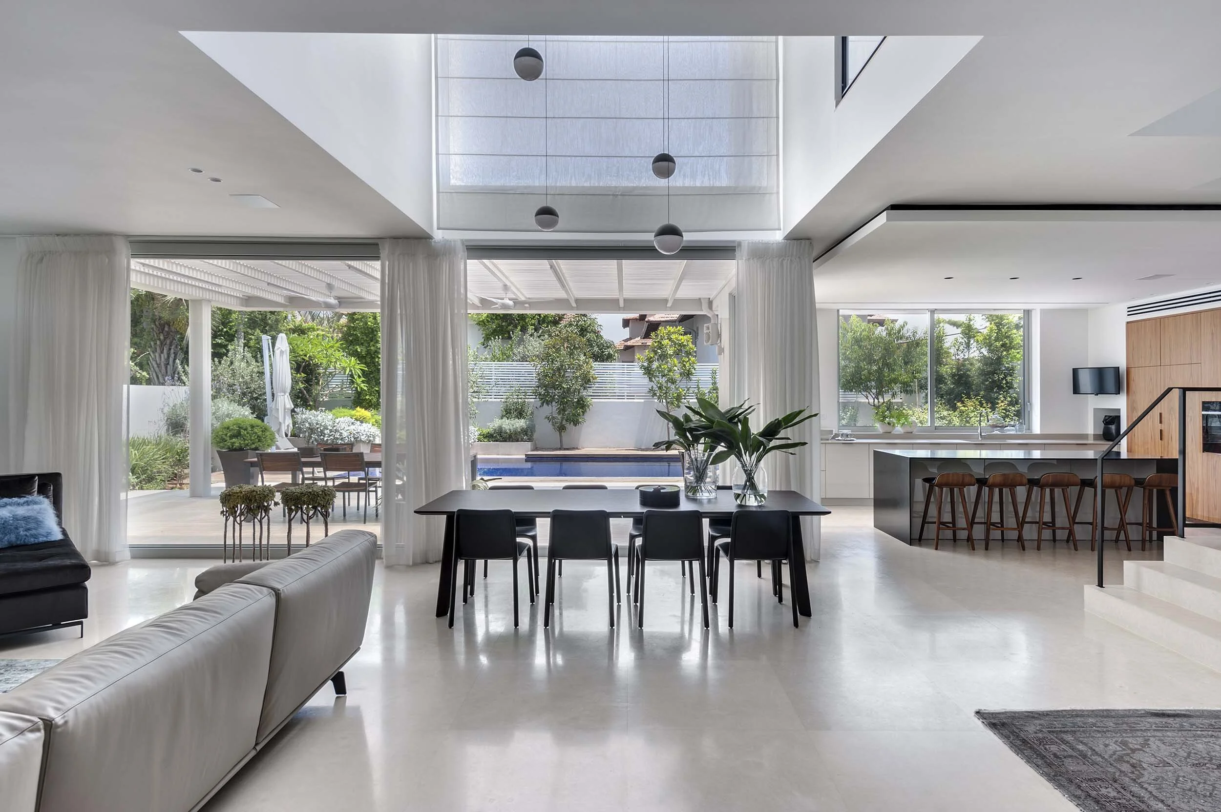 _DSC3301AAA copy.jpg