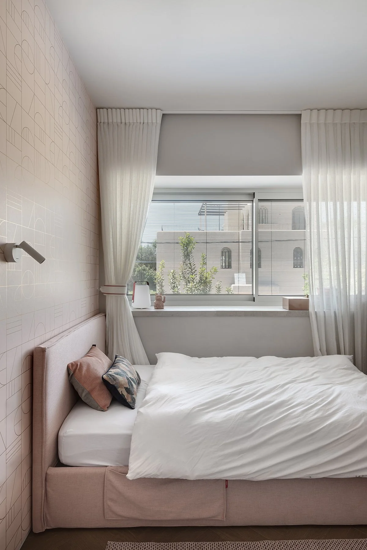 850_4204AAA copy_small.jpg