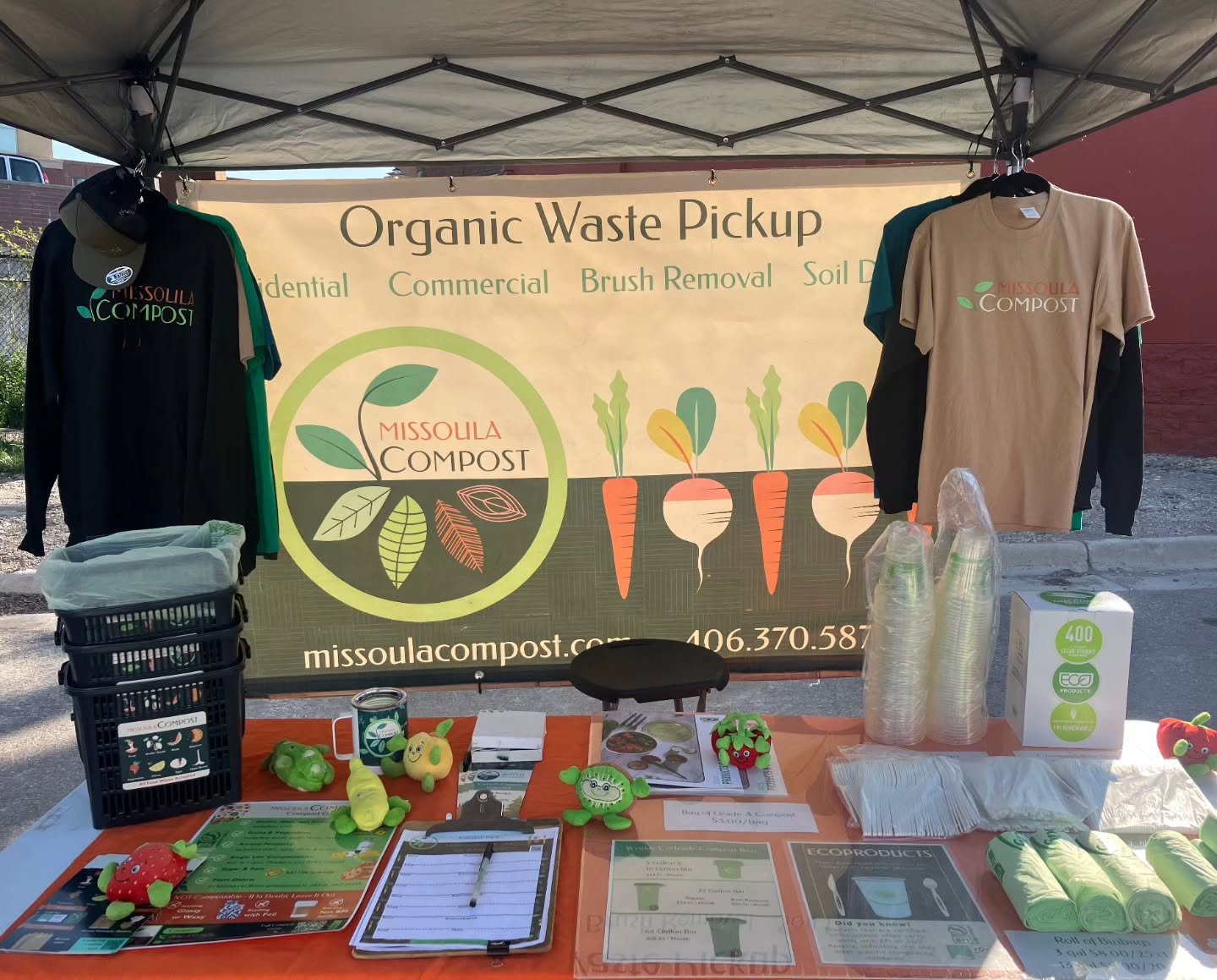 Come visit us at the Farmers Market!
8 am - 1 pm 🌱