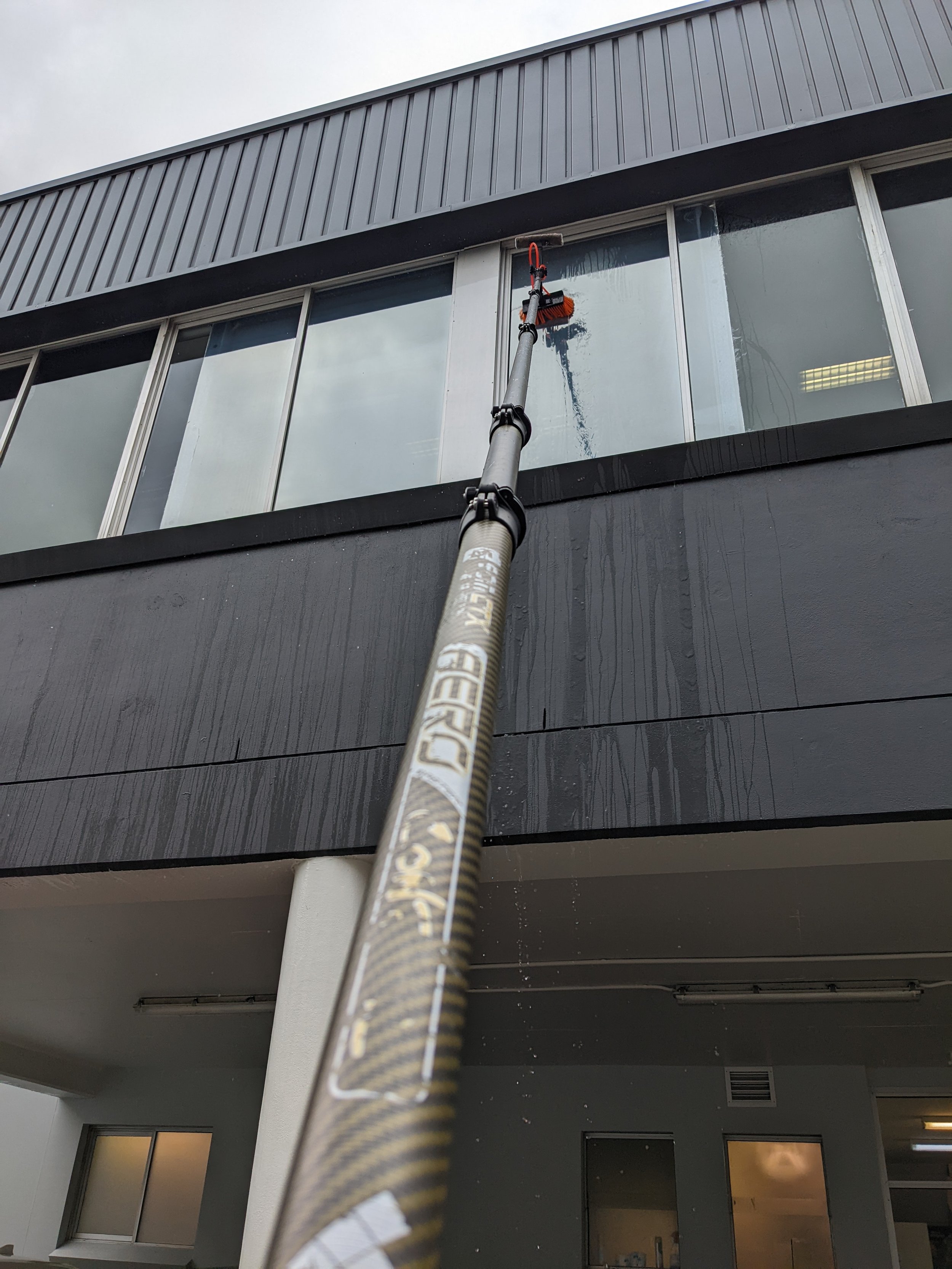 Commercial Clean - Water Fed Pole 2