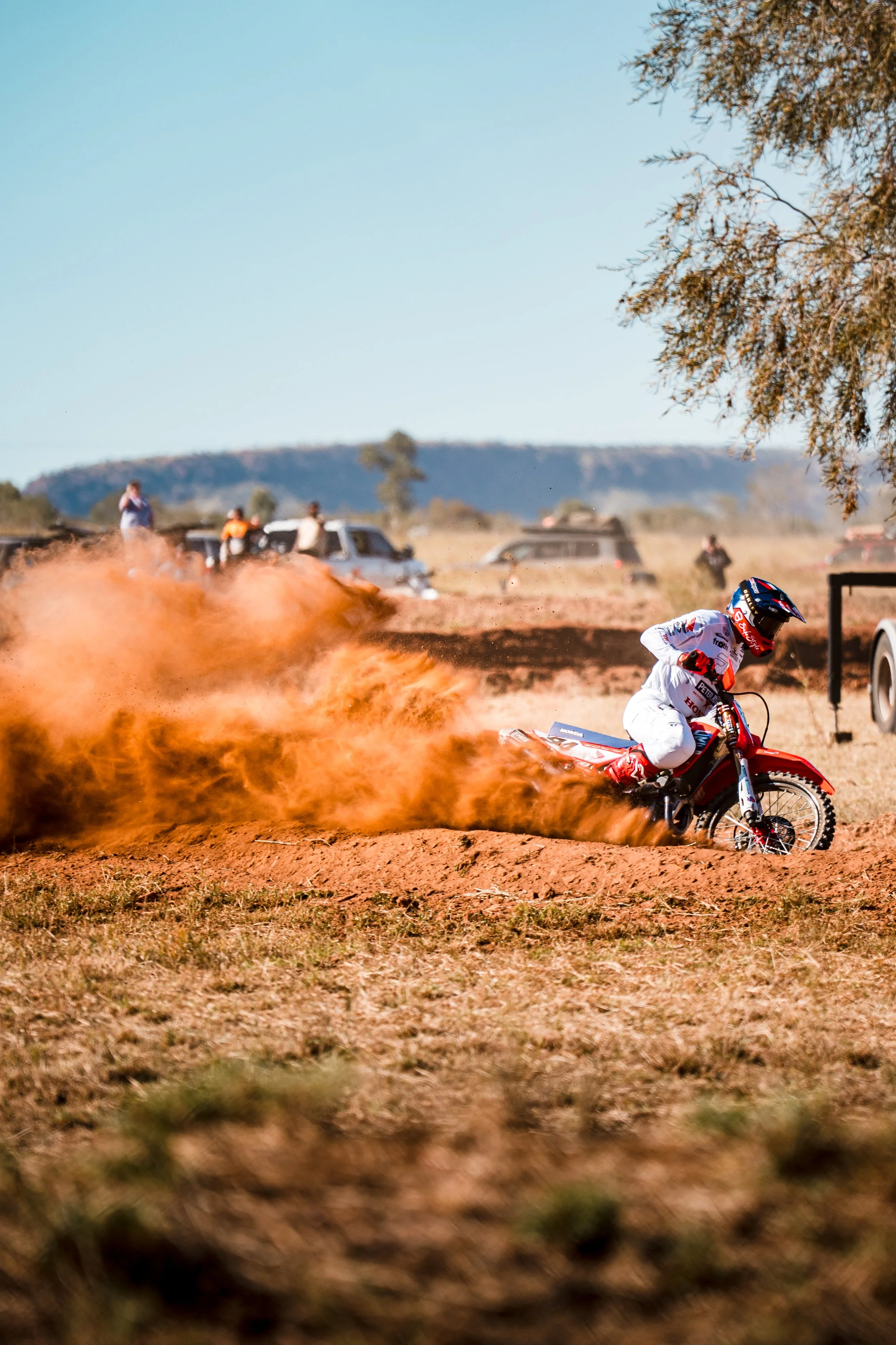 Custom_Lithium_Finke_Desert_Race_Adventure_Photography_011.jpg