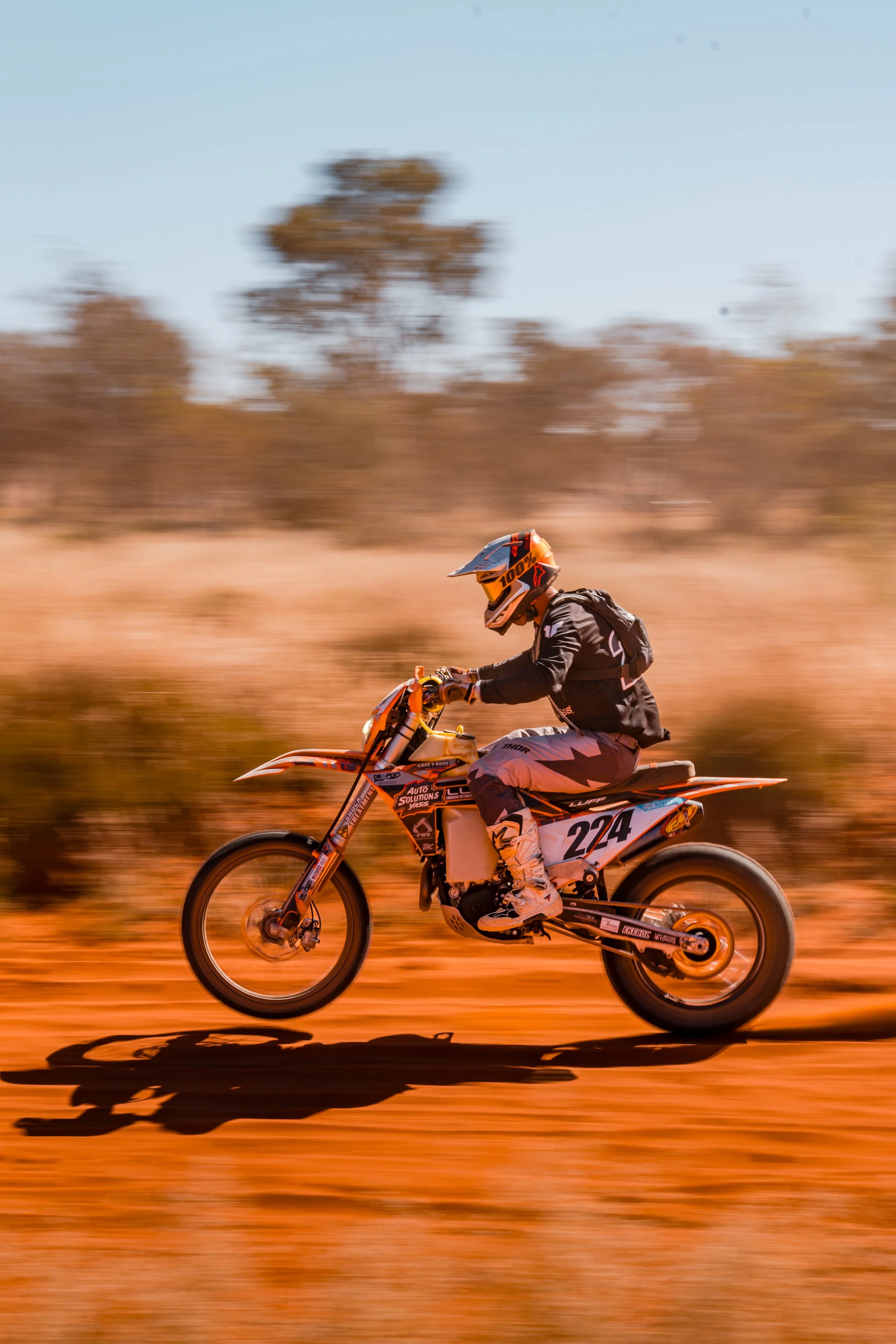 Custom_Lithium_Finke_Desert_Race_Adventure_Photography_005.jpg