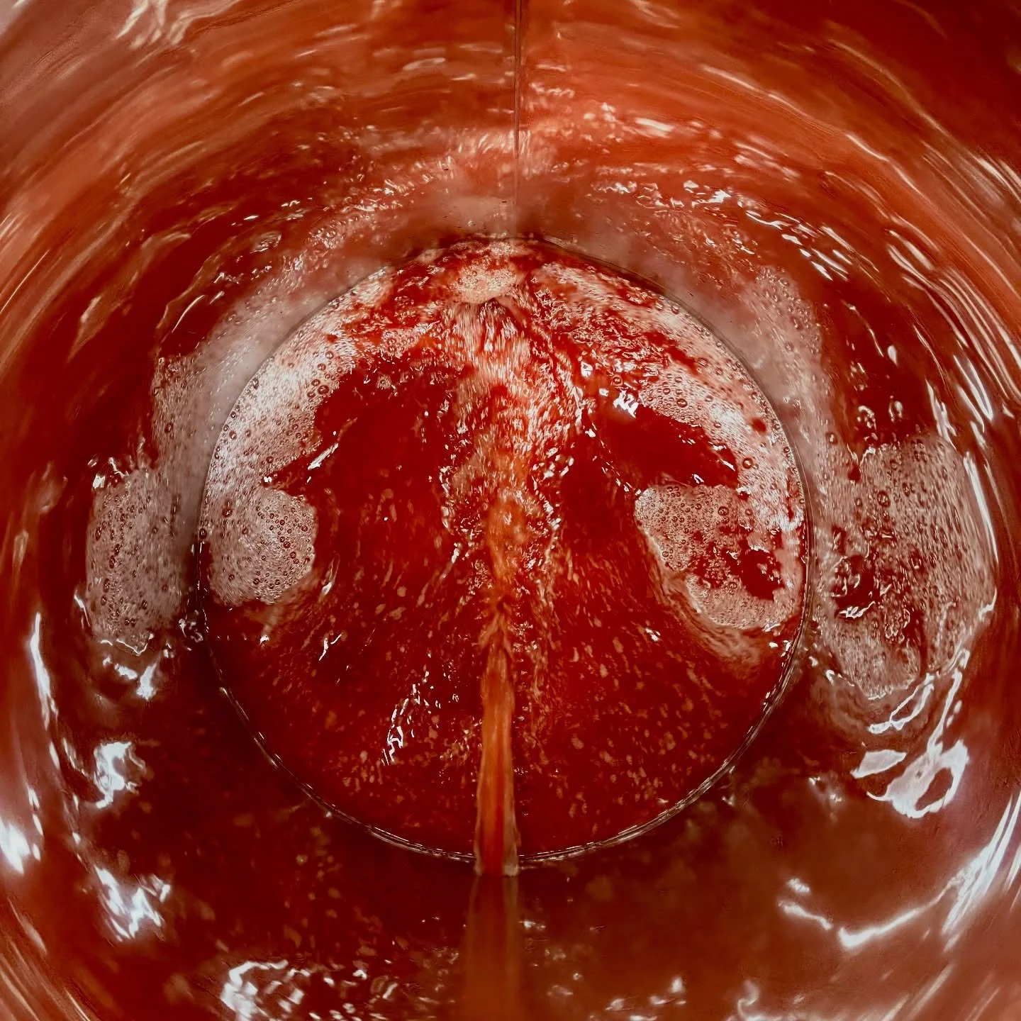 Skinsy.

Some of the cider has now spent 10 days on Pinot and Chardonnay skins, been pressed off today and will finish fermentation in steel tank. The aromas&hellip;.

This will be one of the &lsquo;base wines (ciders)&rsquo; for Interconnections Par