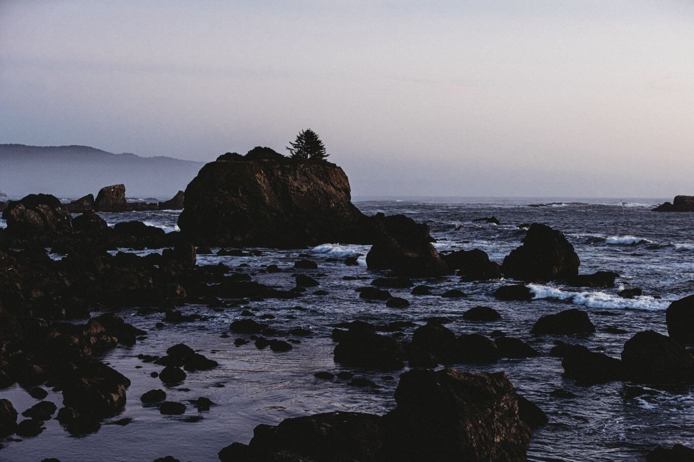 Some mornings feel borrowed from a dream and the Oregon coast has a way of doing that. 

Cool blue air, quiet waves, and that kind of calm that makes time slow down just enough. Then the day drifts into evening and suddenly everything is dipped in go