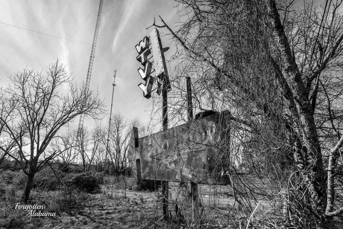   The FCC Chairman’s Localism Paradox  - Tim Hanlon 