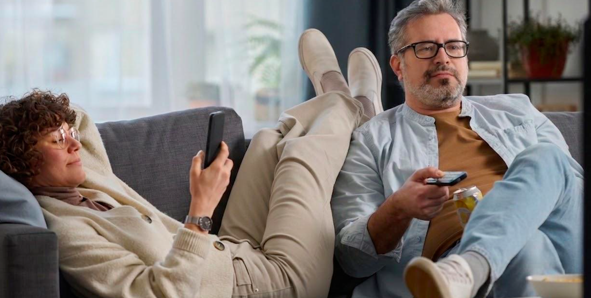 Streaming Reaches New High, But Traditional TV Still Has a Role - Eleanor Semeraro