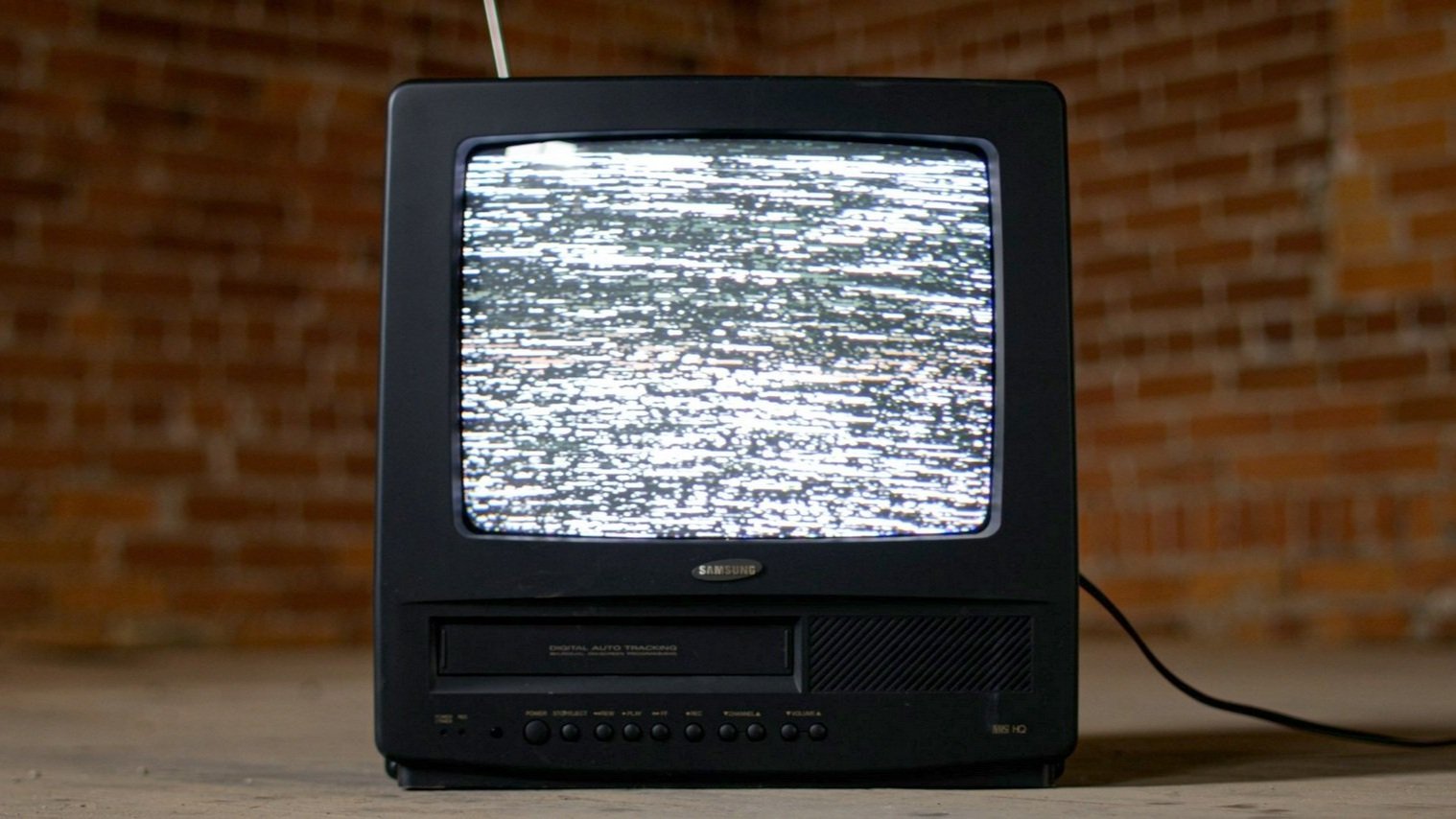 The End Of Free TV? Broadcasters Quietly Plot An Exit From Over-The-Air Television - Tim Hanlon