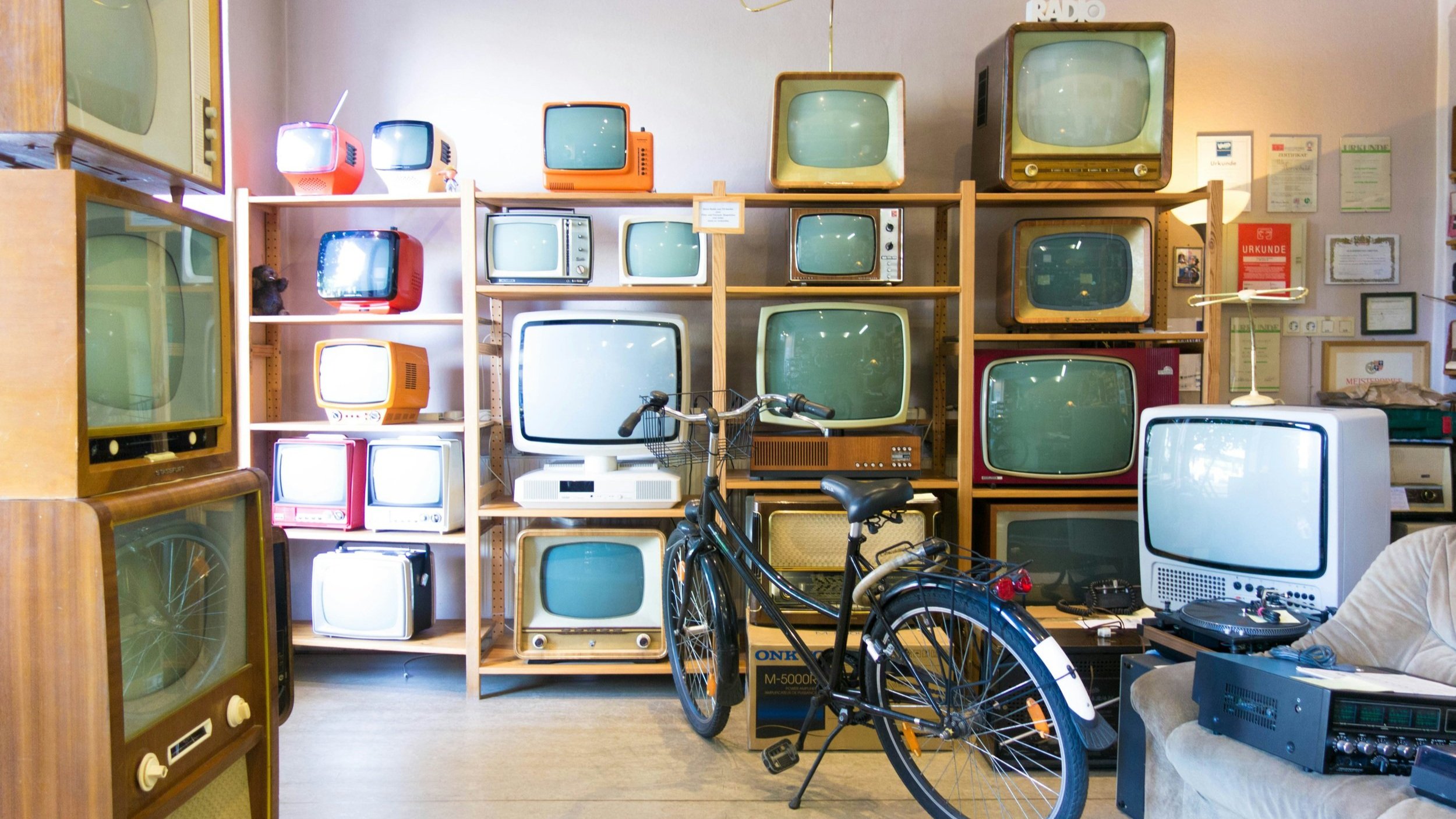   Deregulating TV Station Ownership Won’t Fix The Industry’s Problems — It’ll Make Them Worse  -  Tim Hanlon  