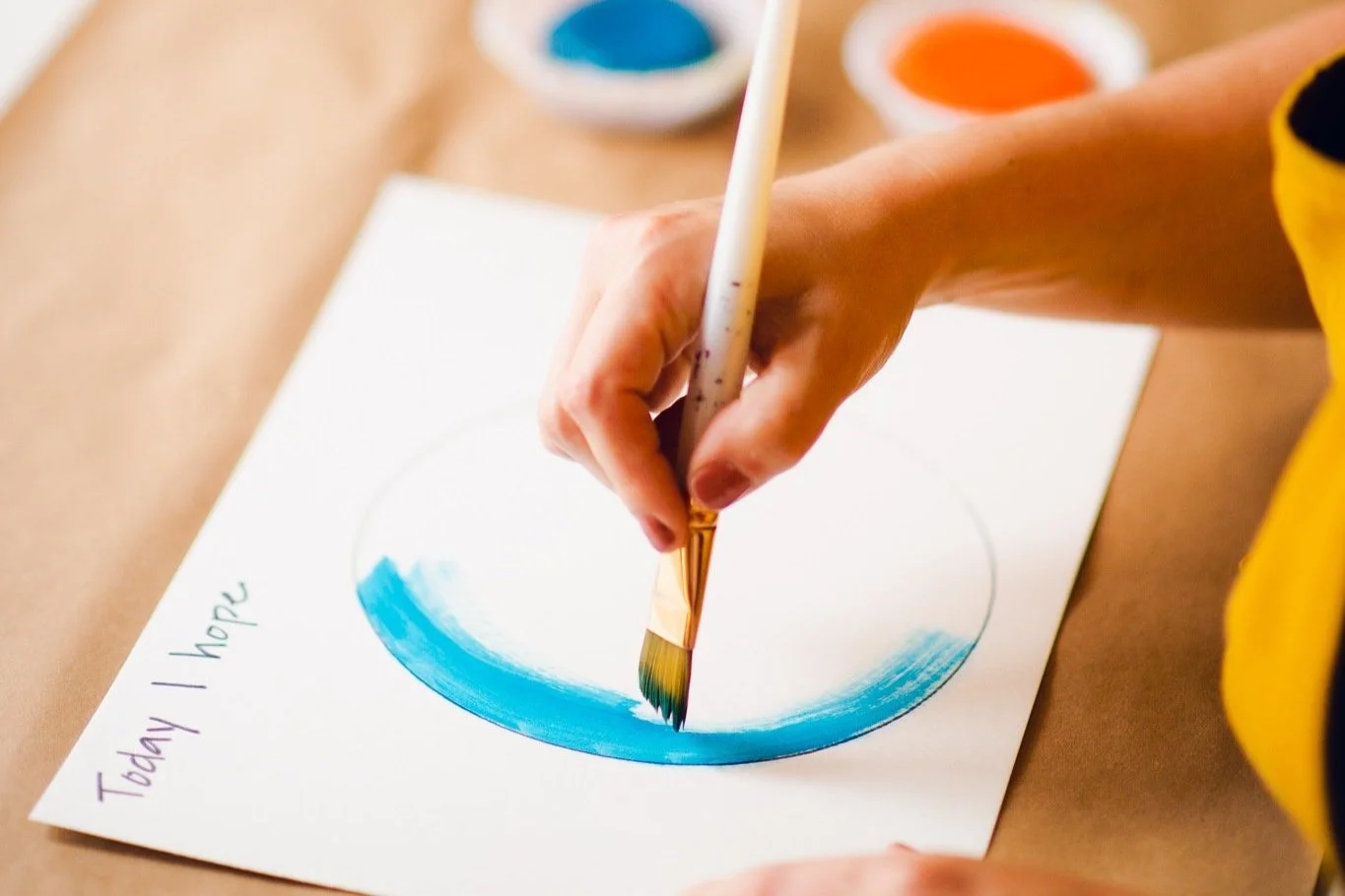 art therapy session for dementia at home